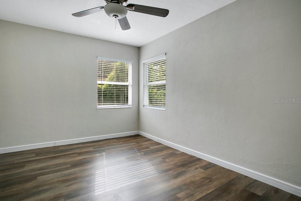 Image 11 of 25 For 1920 Carrigan Avenue