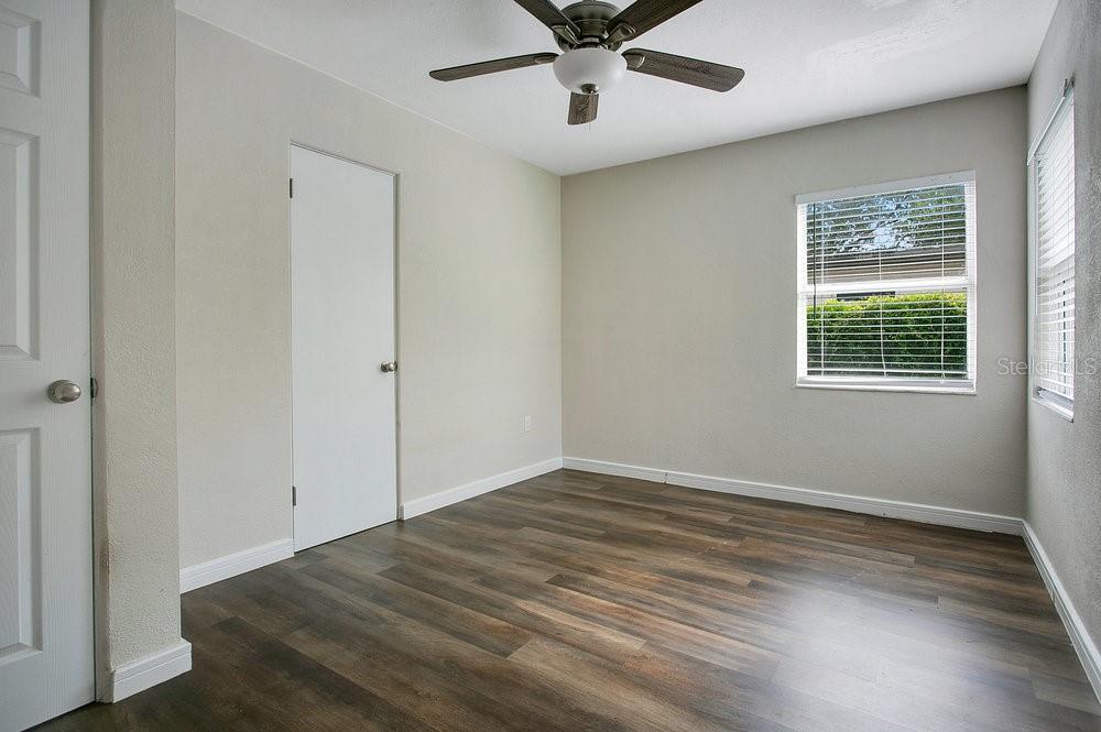 Image 12 of 25 For 1920 Carrigan Avenue