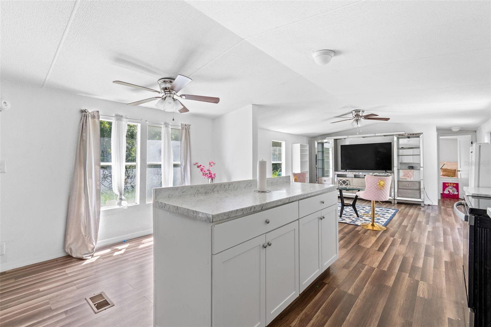 Image 3 of 20 For 10550 120th Street
