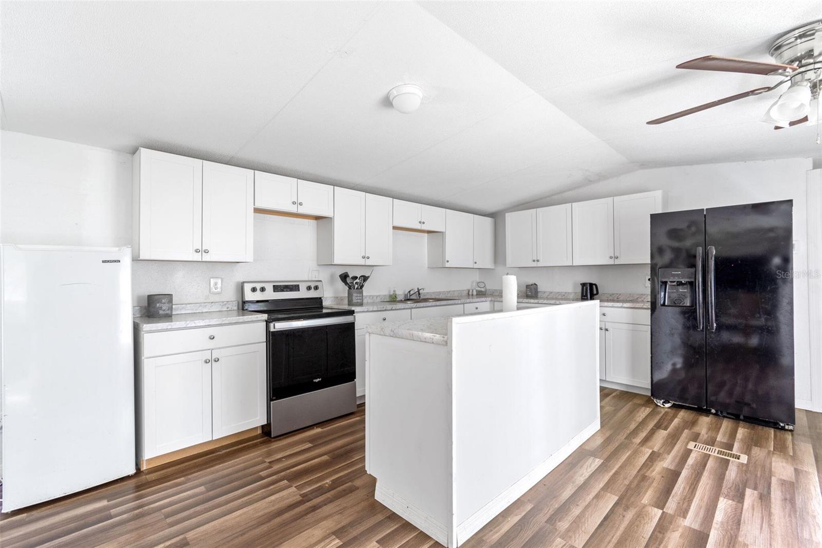 Image 6 of 20 For 10550 120th Street