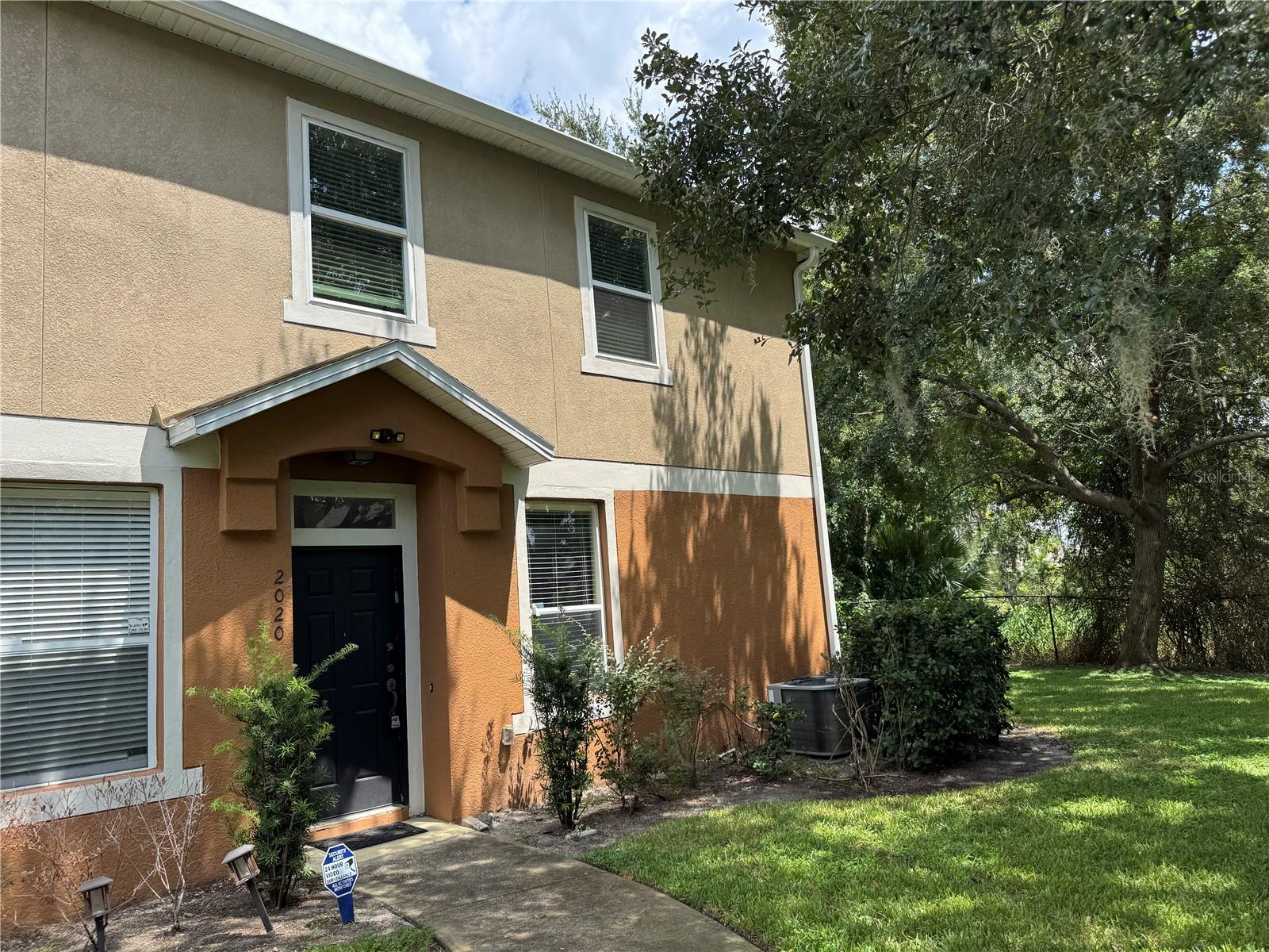 Image 2 of 18 For 2020 San Jacinto Circle 200