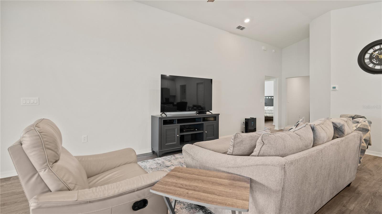 Image 10 of 31 For 7046 Bently Drive