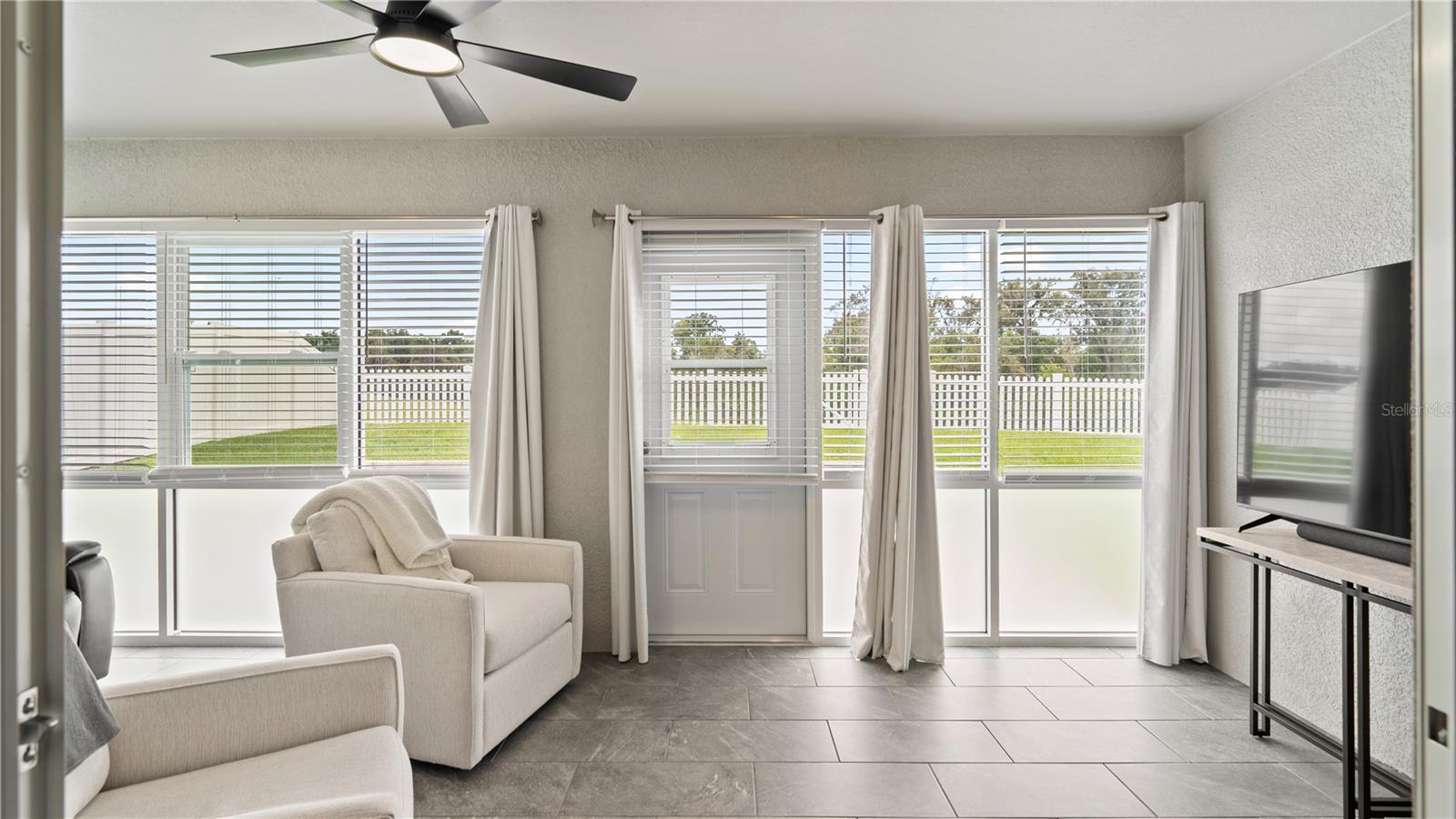 Image 20 of 31 For 7046 Bently Drive
