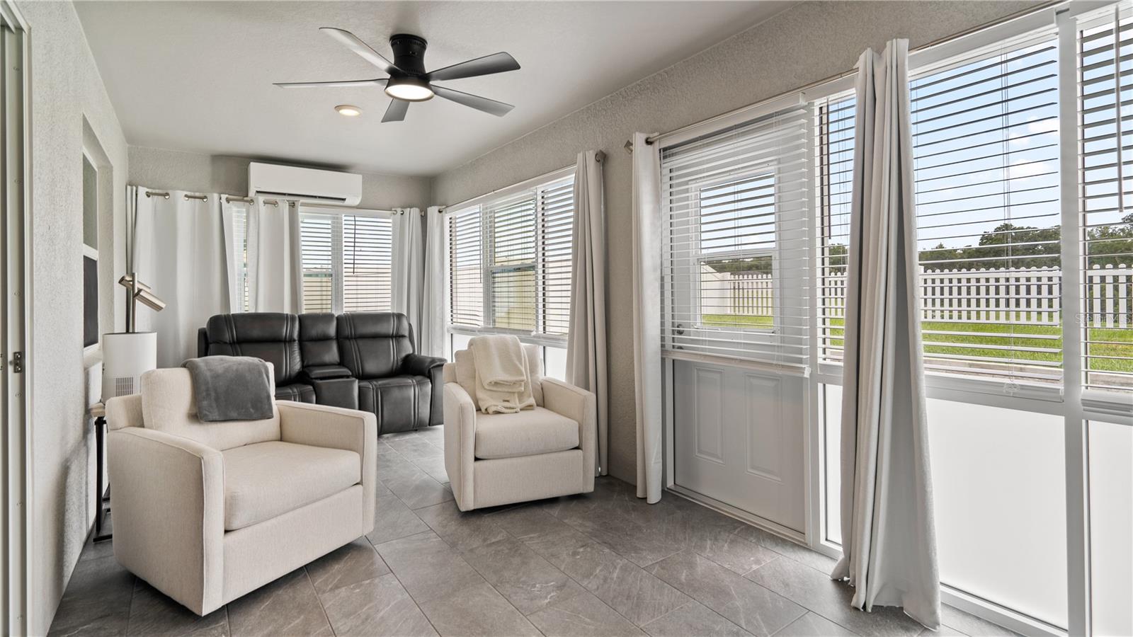 Image 21 of 31 For 7046 Bently Drive