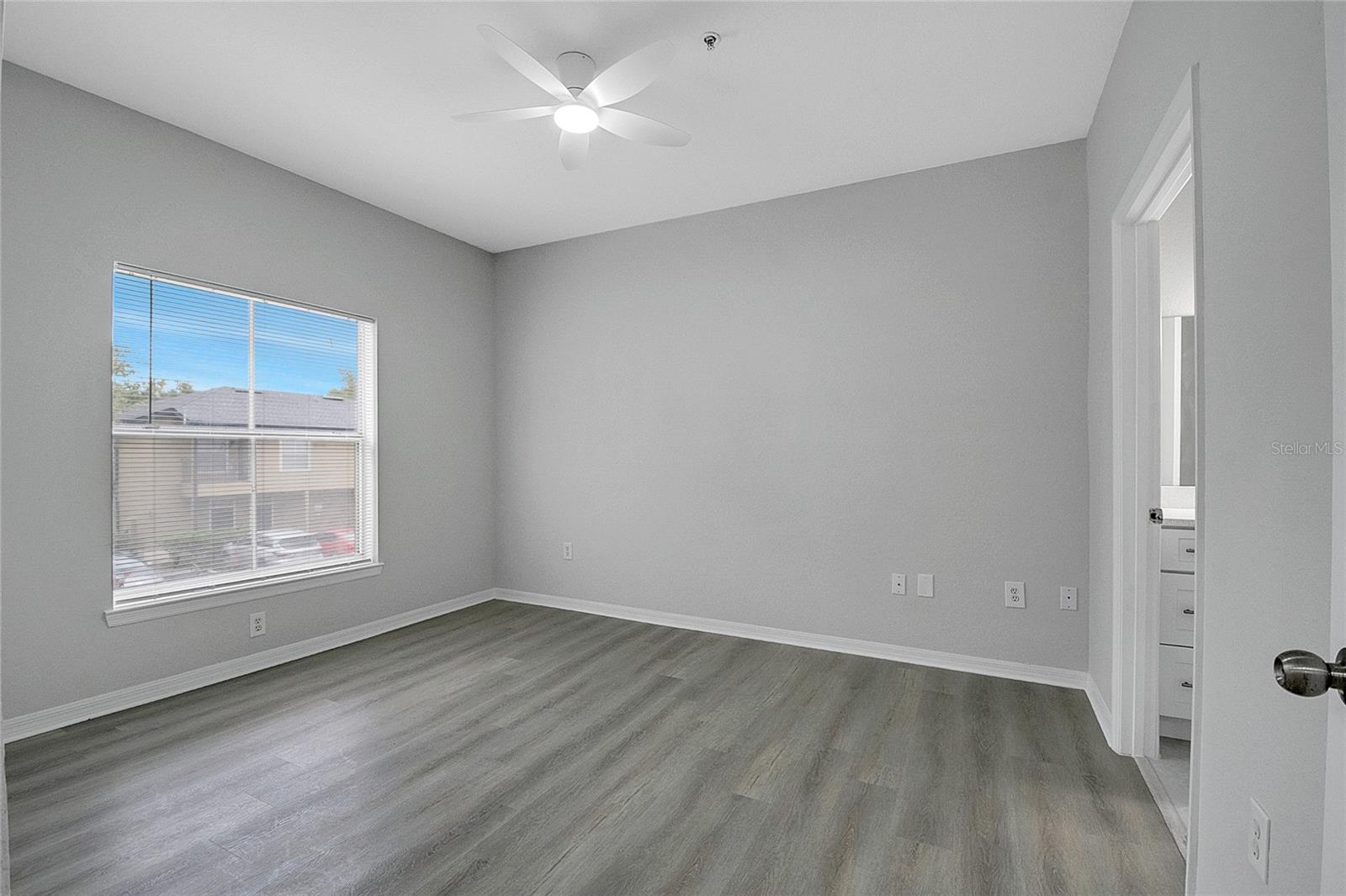 Image 27 of 38 For 6005 Westgate Drive 2224