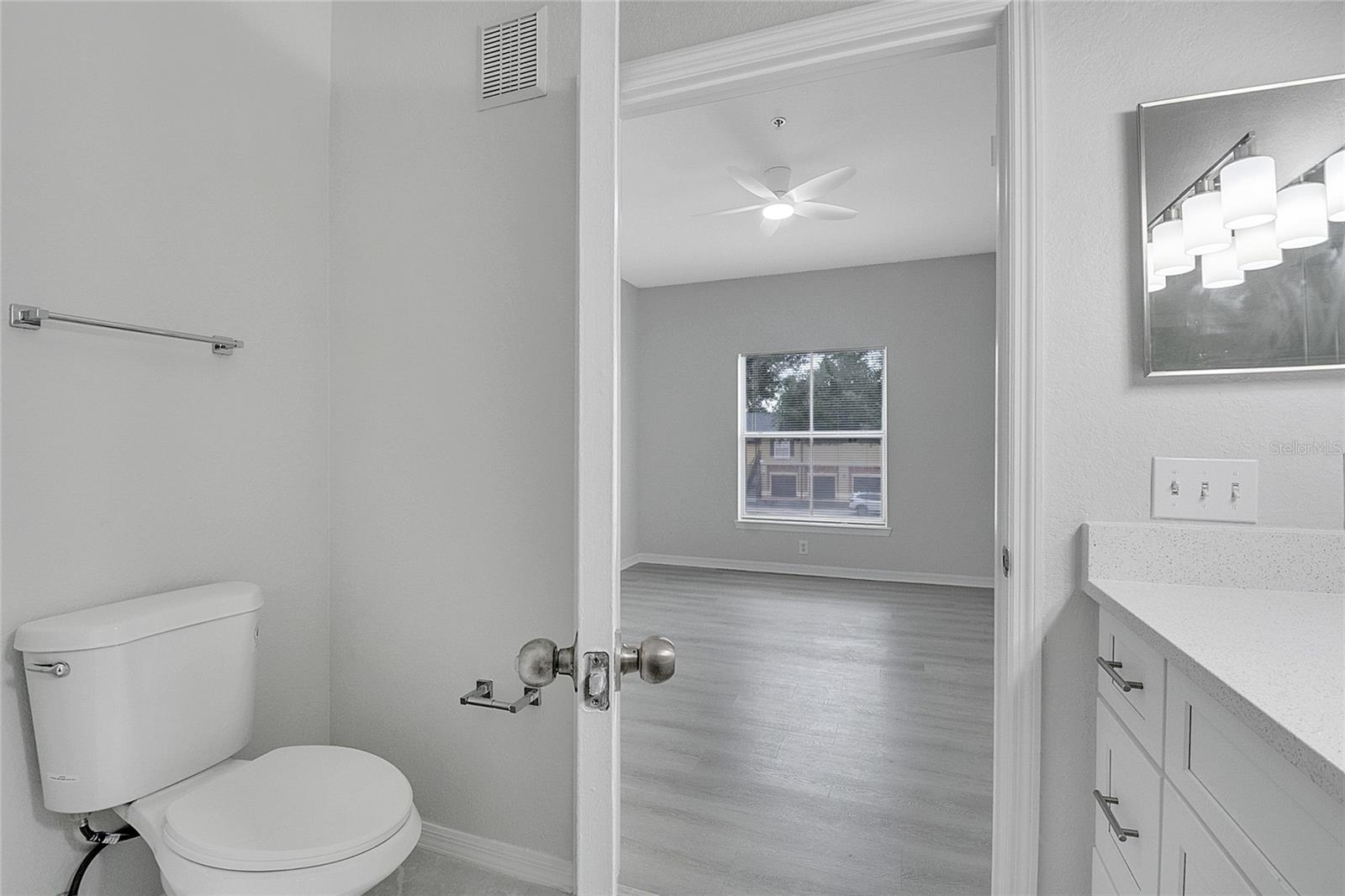 Image 30 of 38 For 6005 Westgate Drive 2224