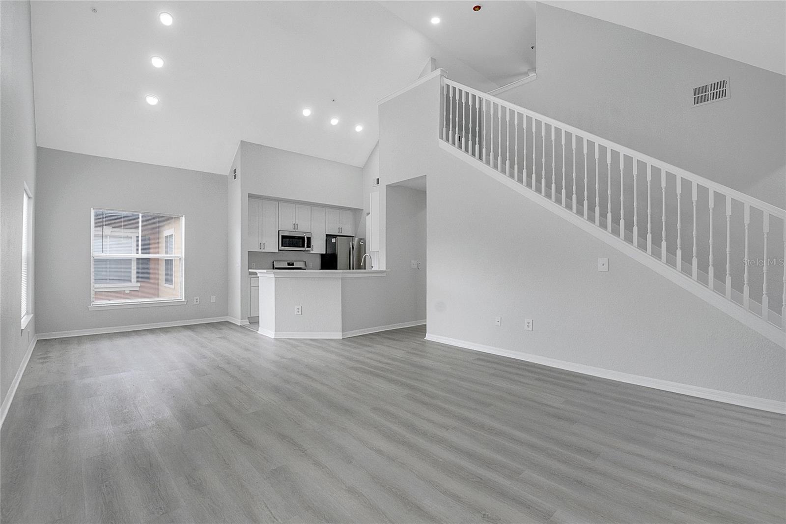 Image 5 of 38 For 6005 Westgate Drive 2224