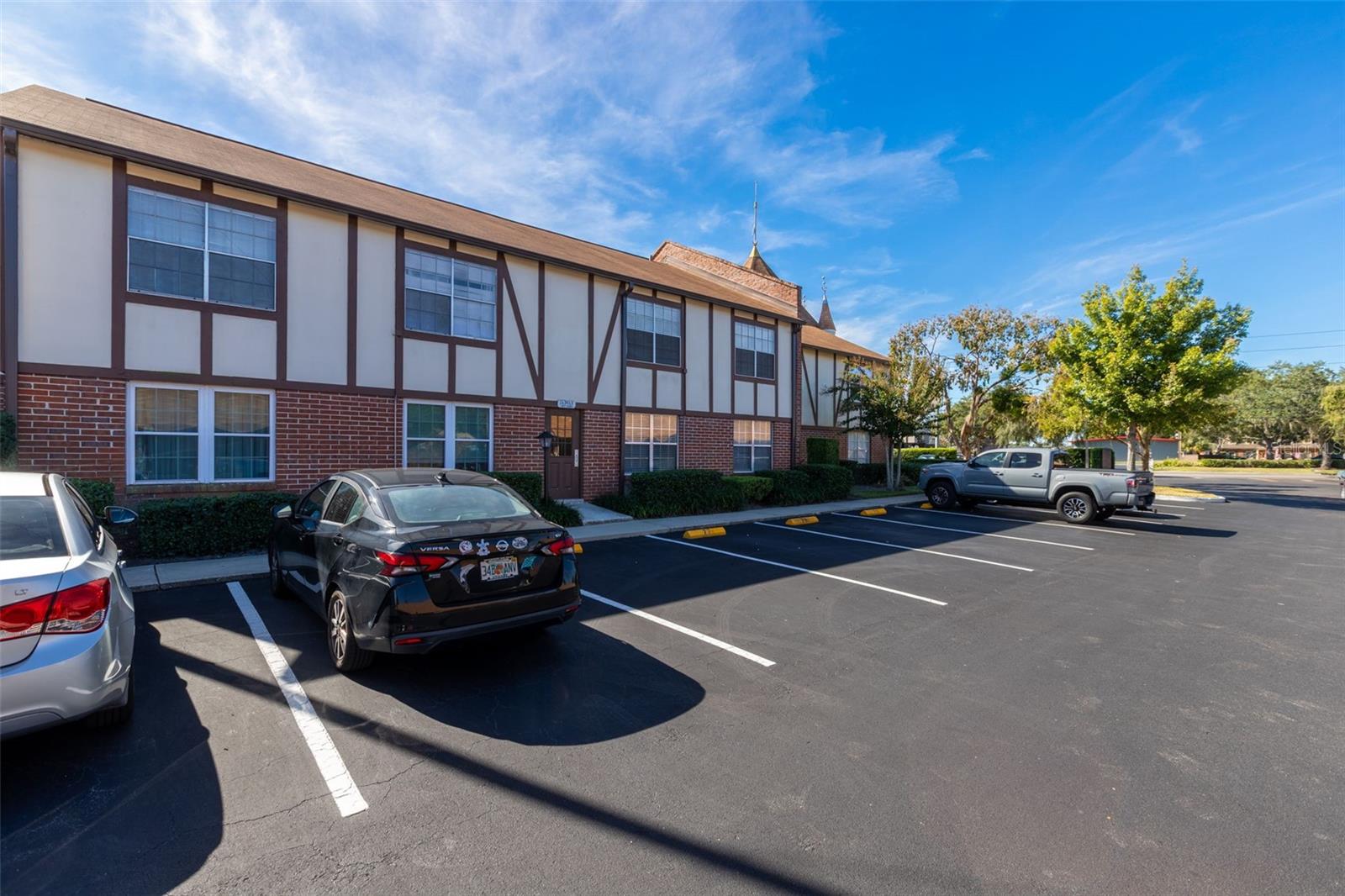 Image 21 of 28 For 5363 Hansel Avenue 9