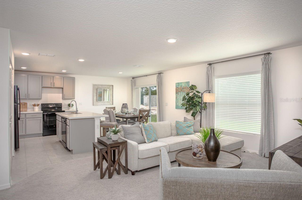 Listing photo id 6 for 2646 Sheila Drive