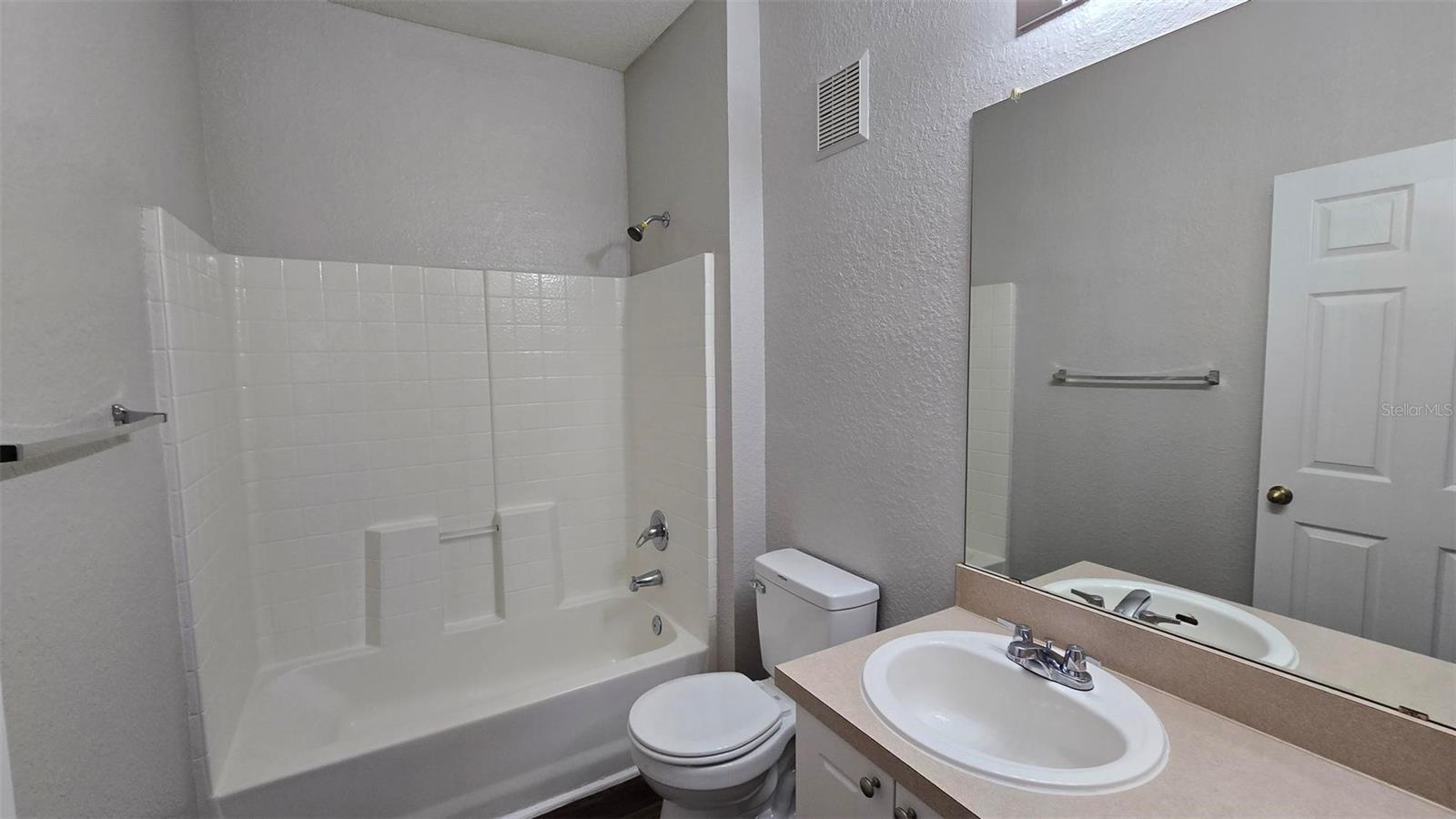 Image 15 of 32 For 845 Grand Regency Point 201