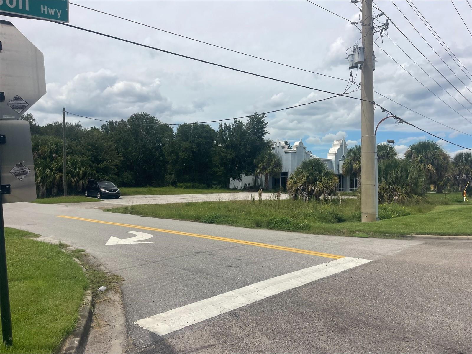 Image 3 of 4 For 4724 Irlo Bronson Memorial Highway