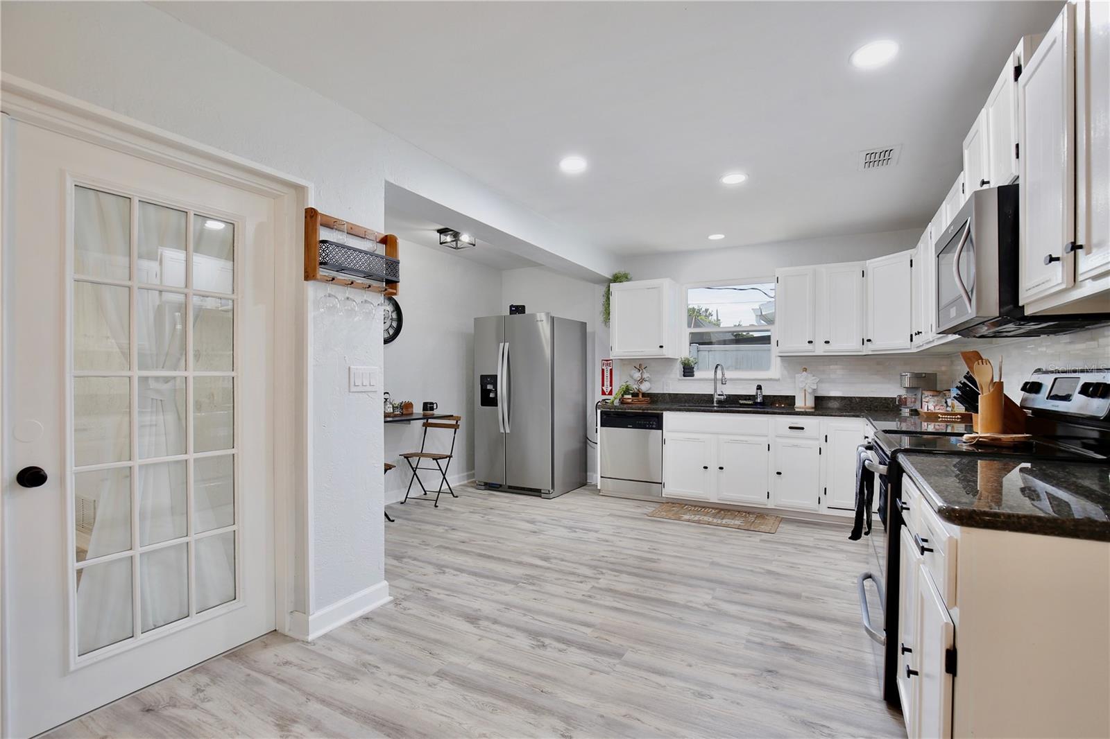 Image 10 of 32 For 120 Lynnhurst Drive