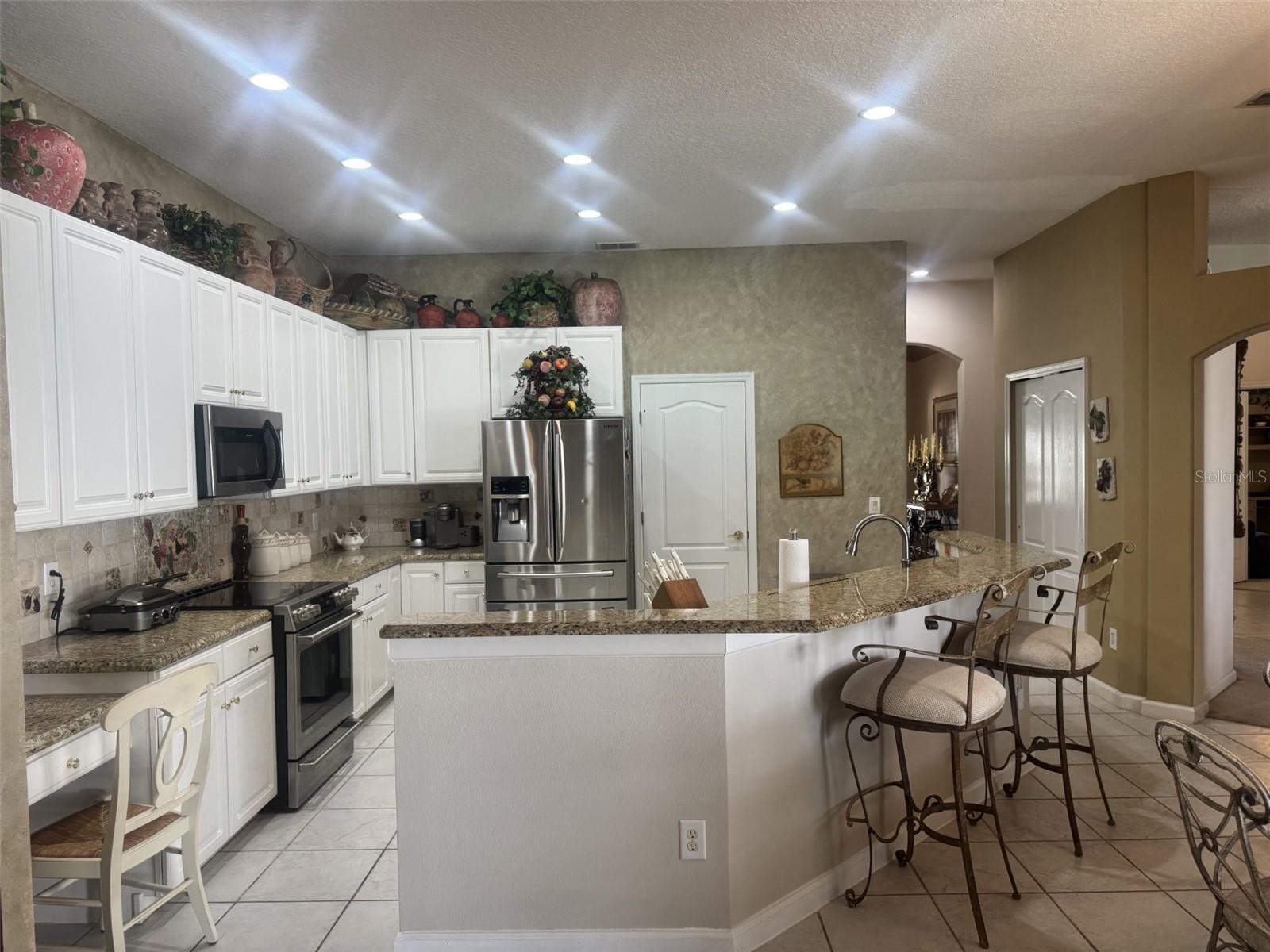 Image 20 of 52 For 10303 Newington Drive