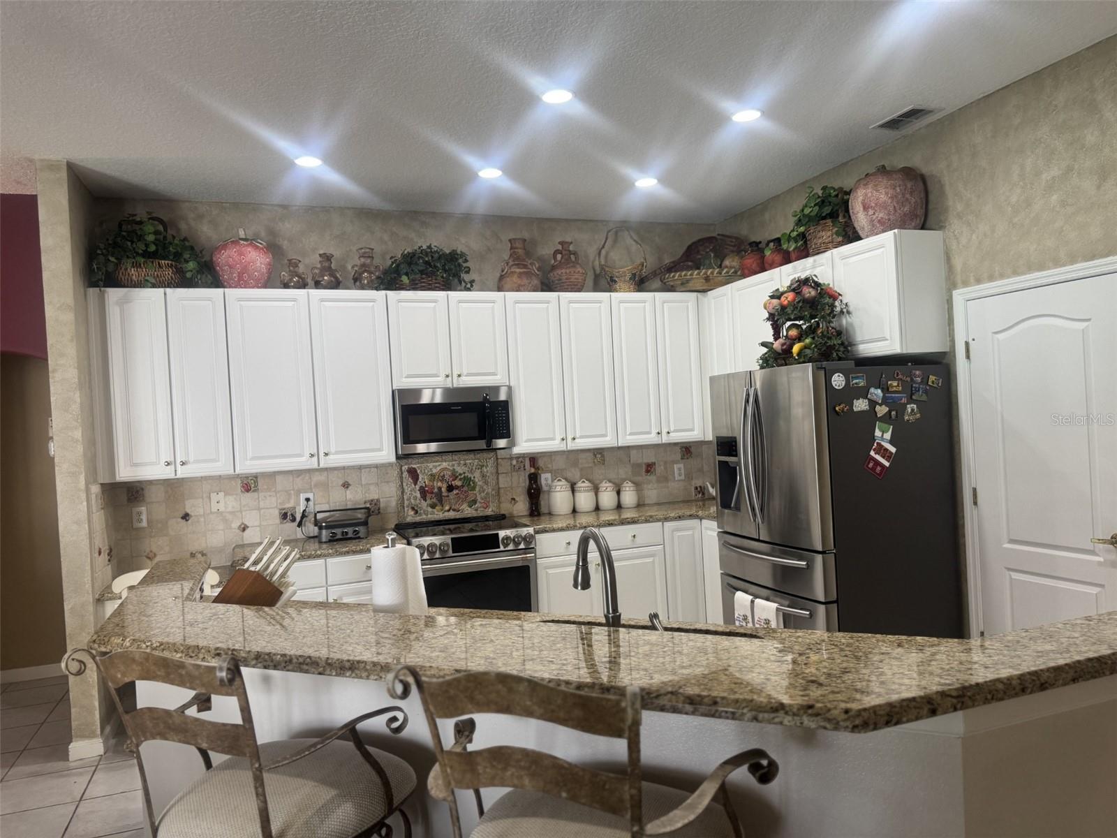 Image 22 of 52 For 10303 Newington Drive