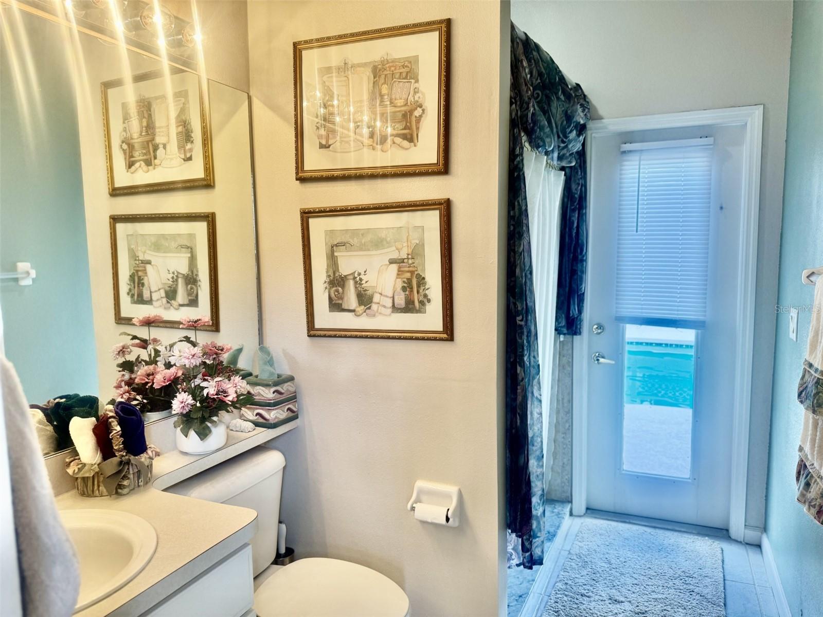 Image 36 of 52 For 10303 Newington Drive