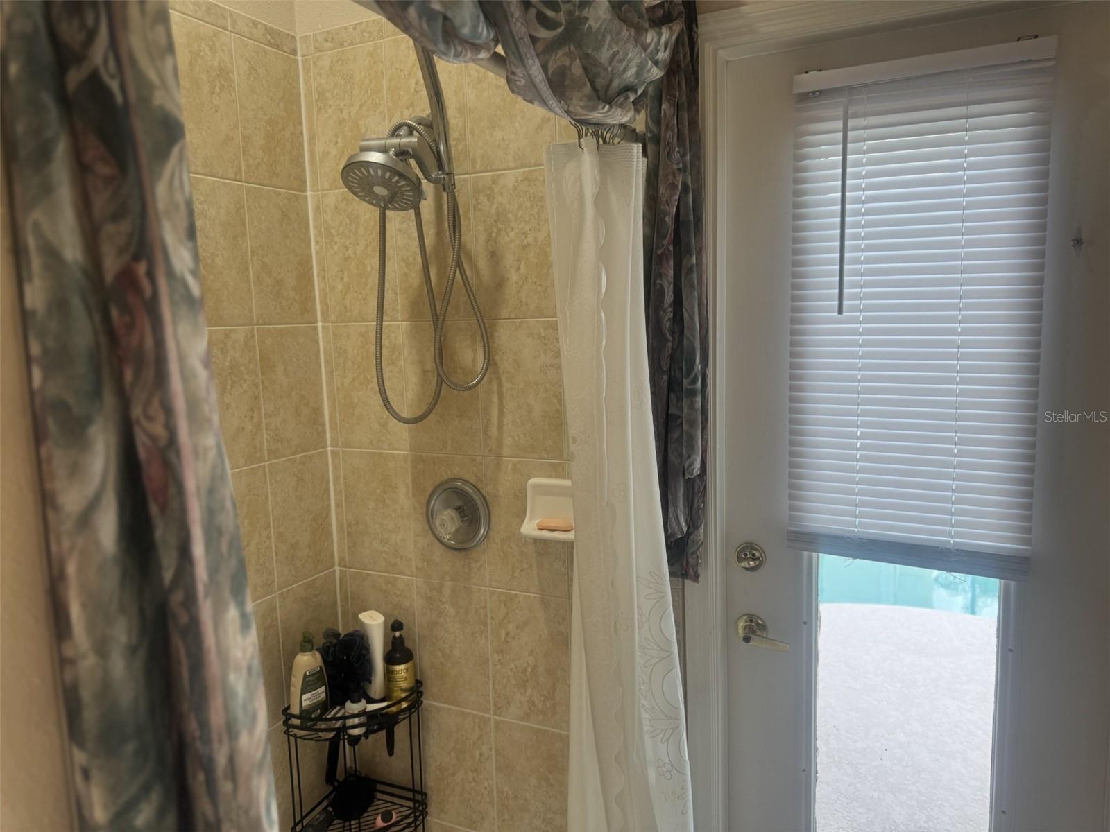 Image 38 of 52 For 10303 Newington Drive