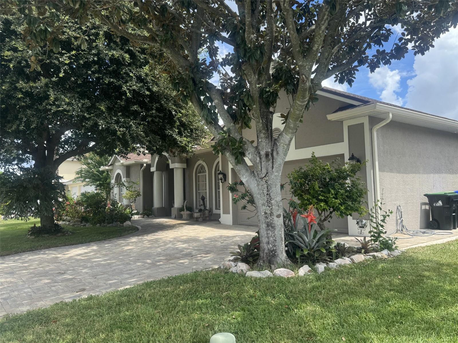 Image 4 of 52 For 10303 Newington Drive