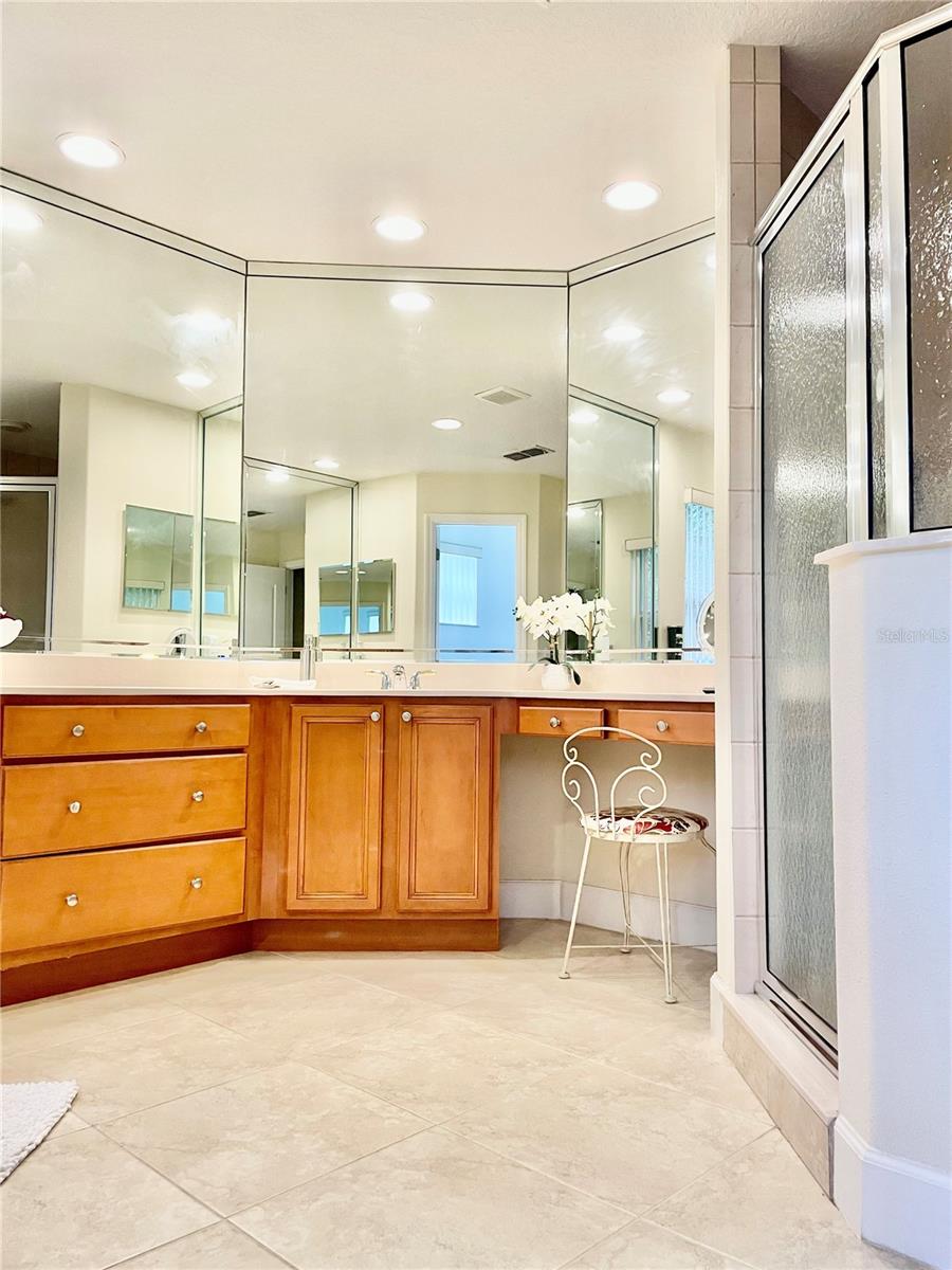 Image 22 of 42 For 2111 Rocky Bluff Court