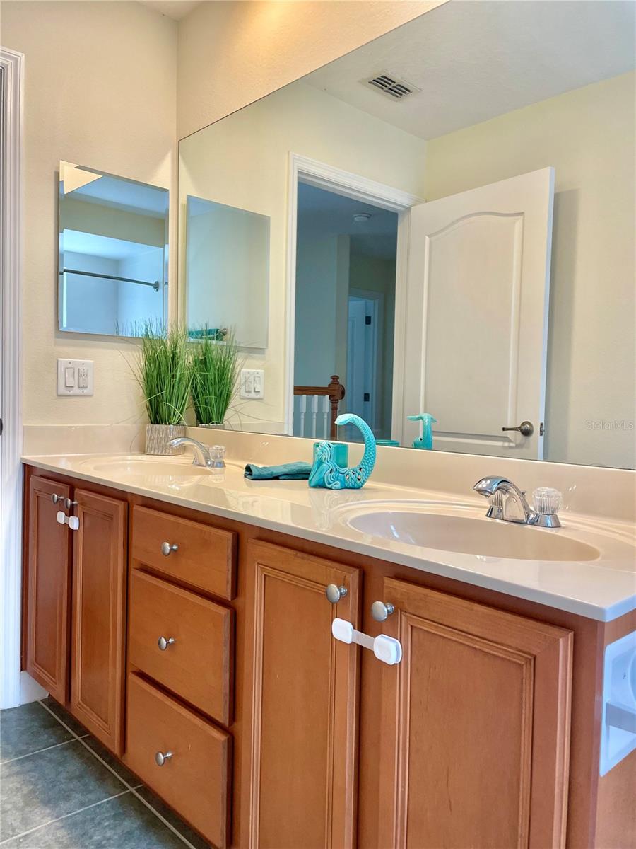 Image 28 of 42 For 2111 Rocky Bluff Court