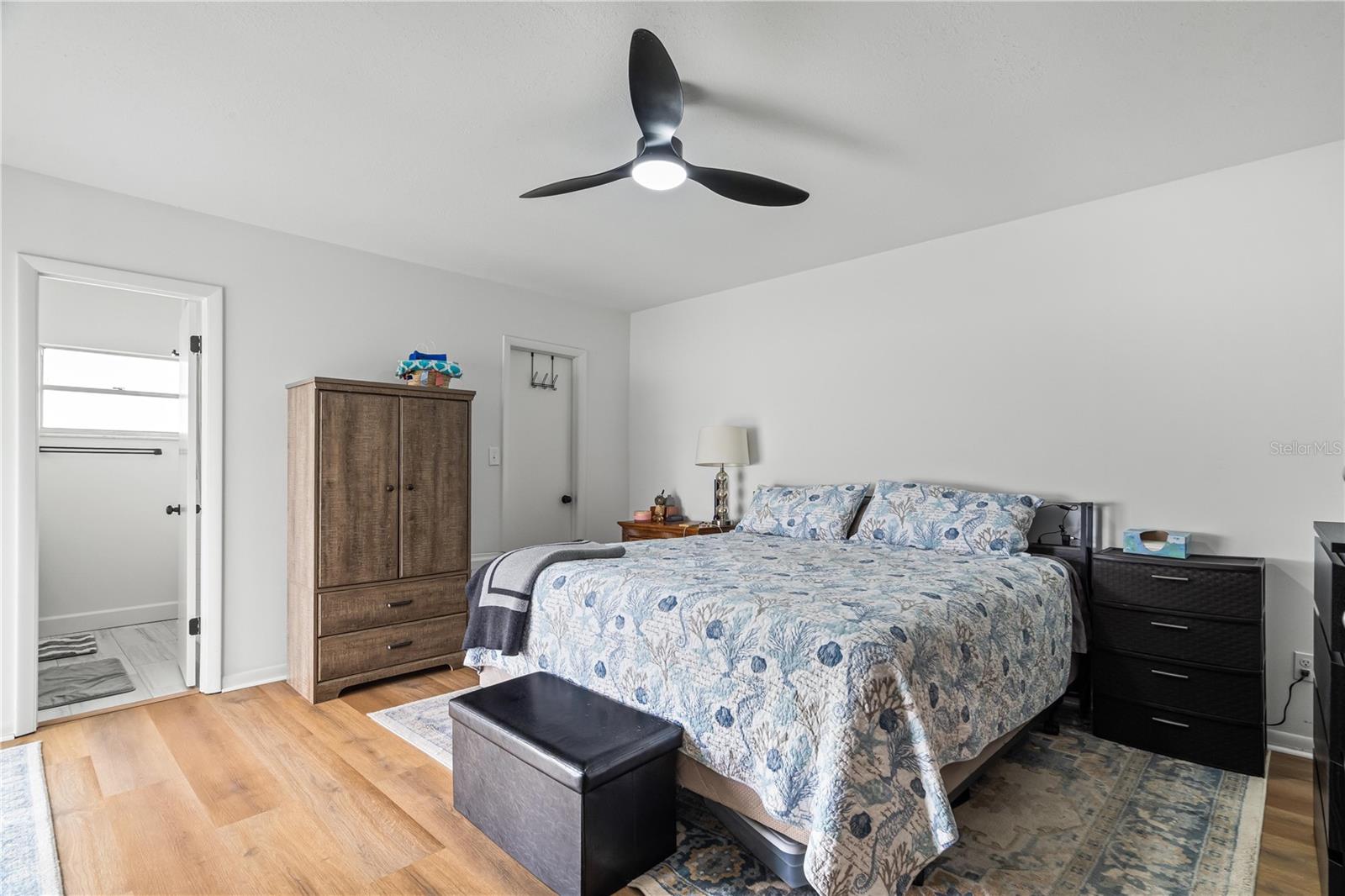 Image 16 of 28 For 120 Sanora Boulevard