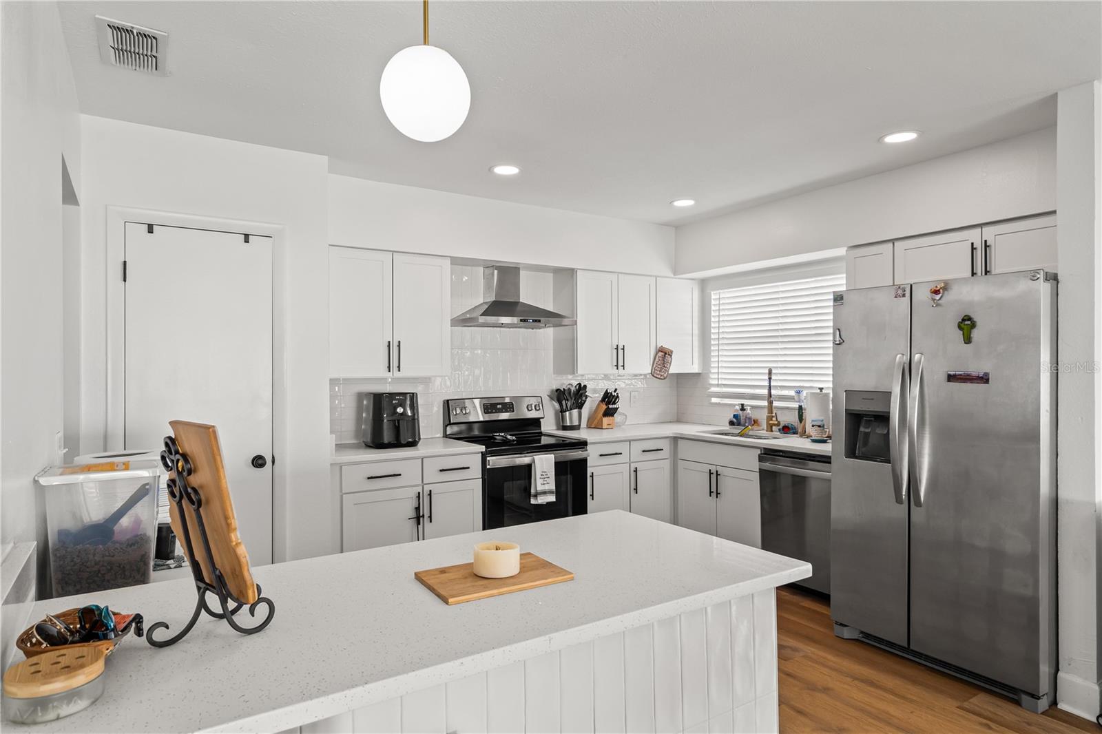 Image 6 of 28 For 120 Sanora Boulevard