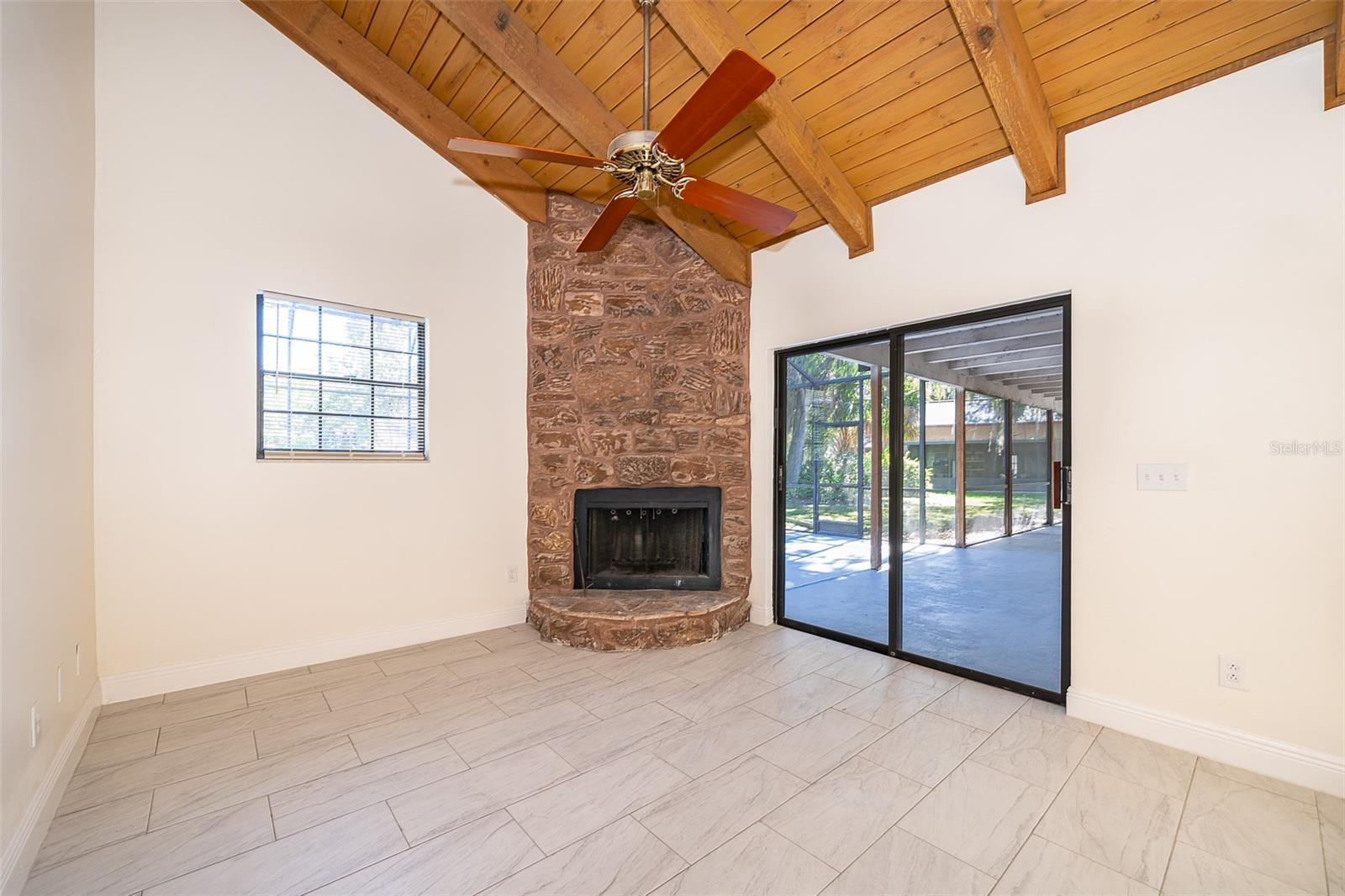 Image 16 of 33 For 1511 Grandview Boulevard