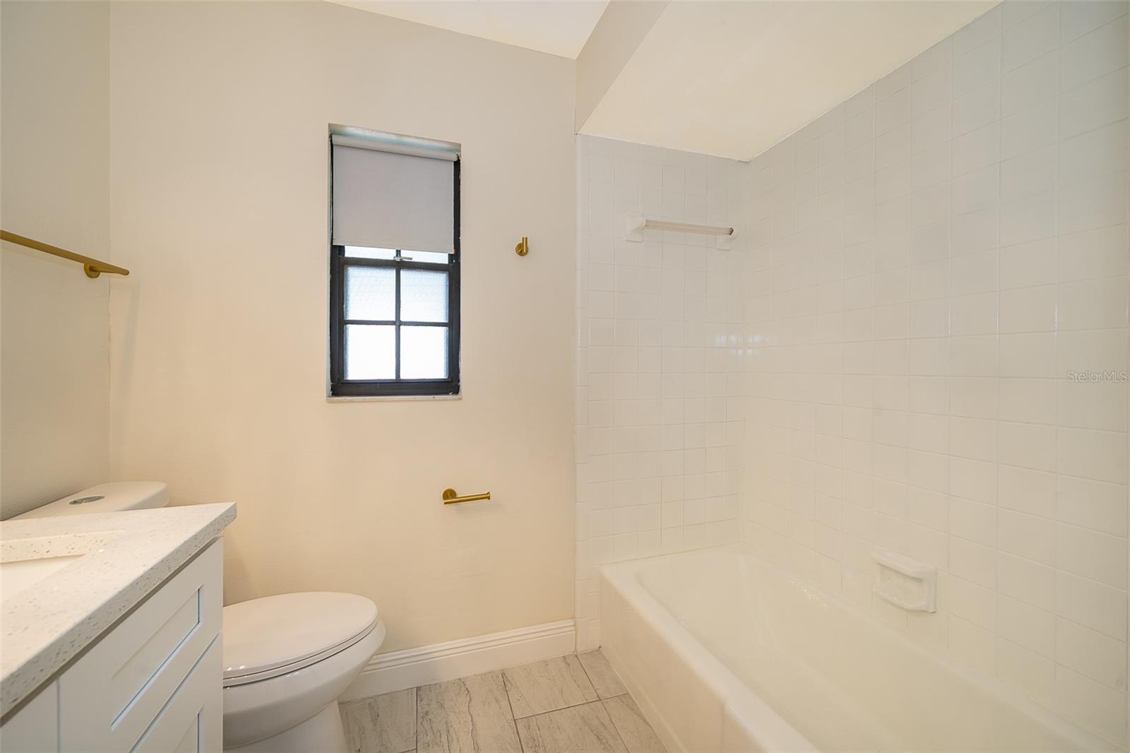 Image 21 of 33 For 1511 Grandview Boulevard