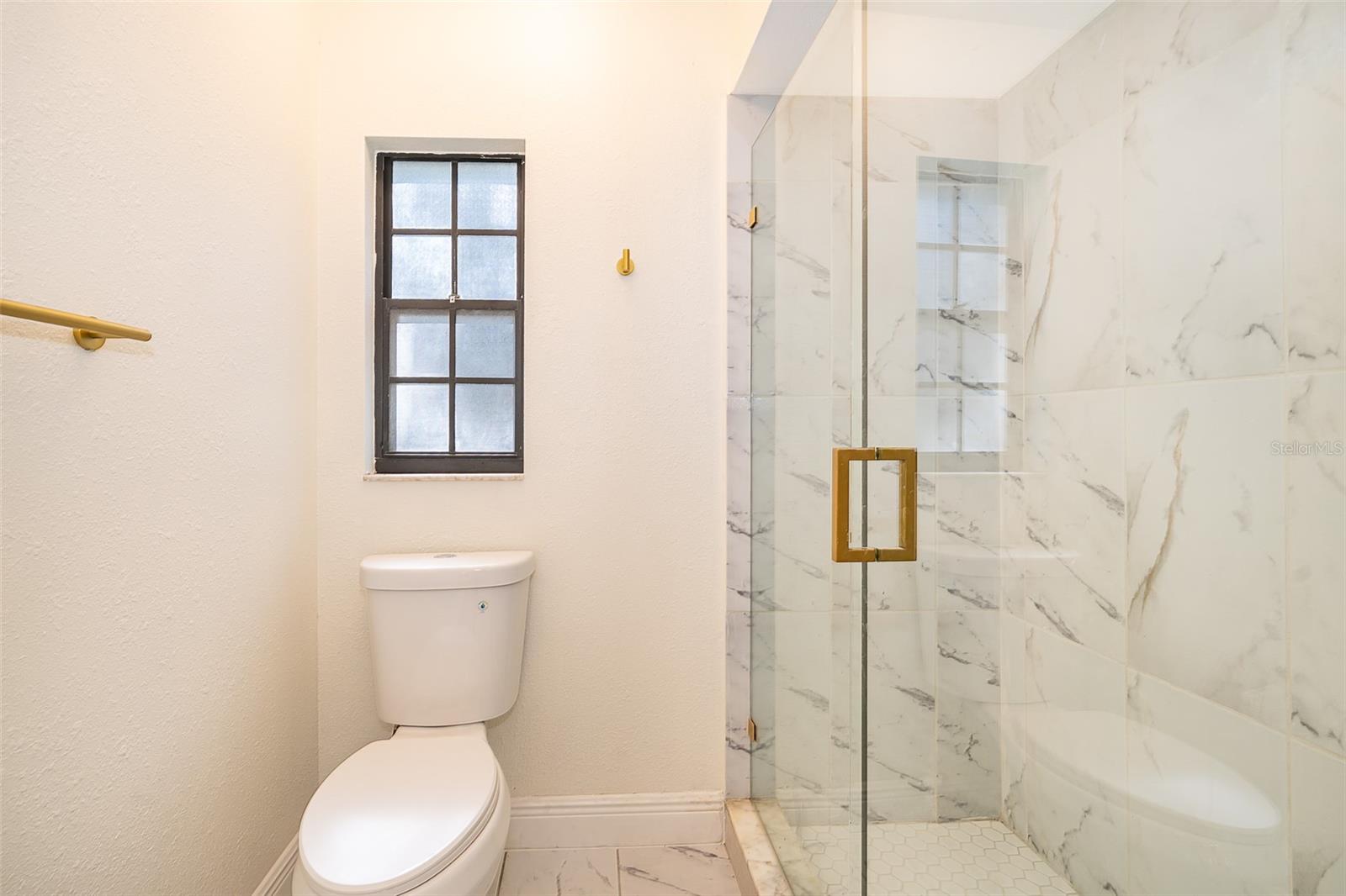Image 31 of 33 For 1511 Grandview Boulevard