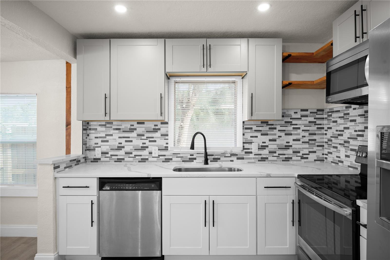 Image 6 of 25 For 3445 40th Street N