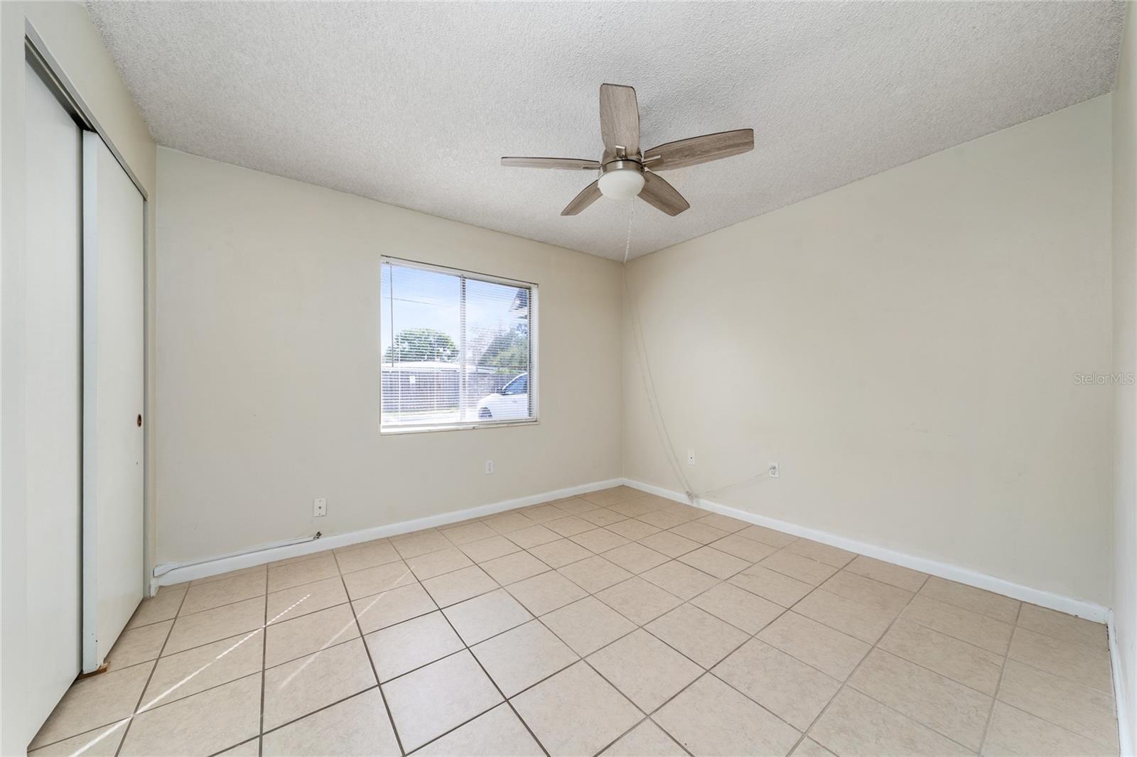 Image 16 of 33 For 525 Conway Road 209