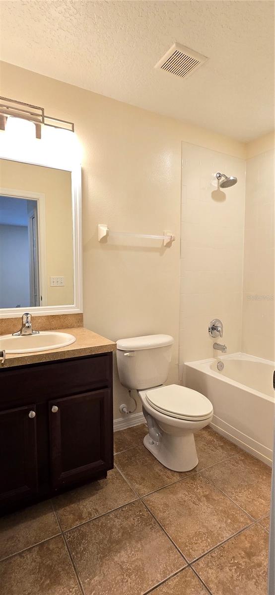 Image 11 of 19 For 13479 Applerose Lane 30