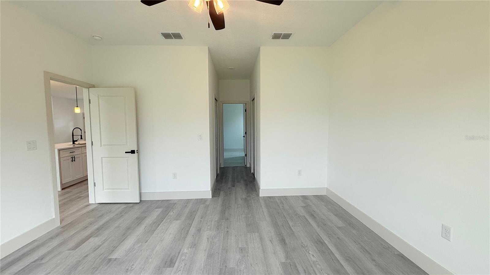 Image 7 of 22 For 6187 154th Street