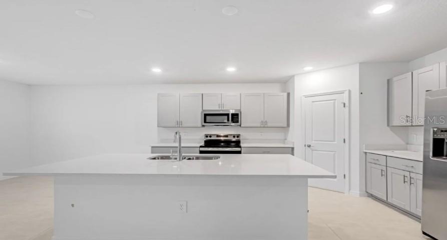 Image 13 of 28 For 4736 Yellow Elder Way
