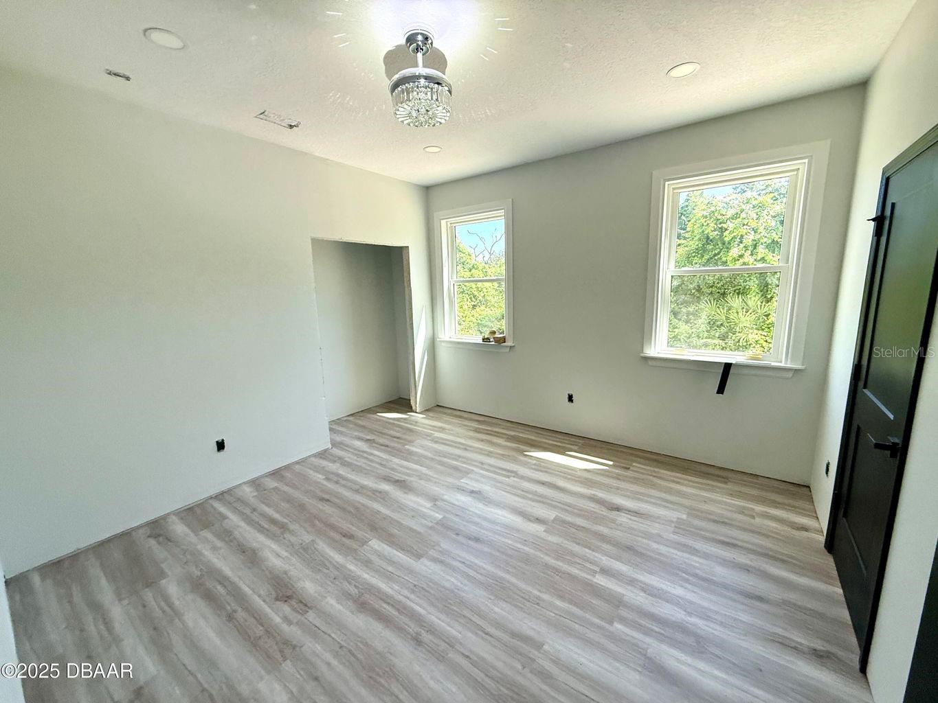 Image 18 of 25 For 9 Sweetbay Drive