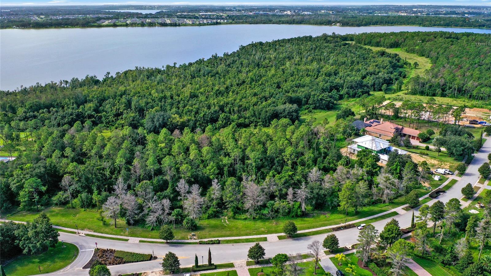 Image 11 of 24 For 16023 Pendio Drive