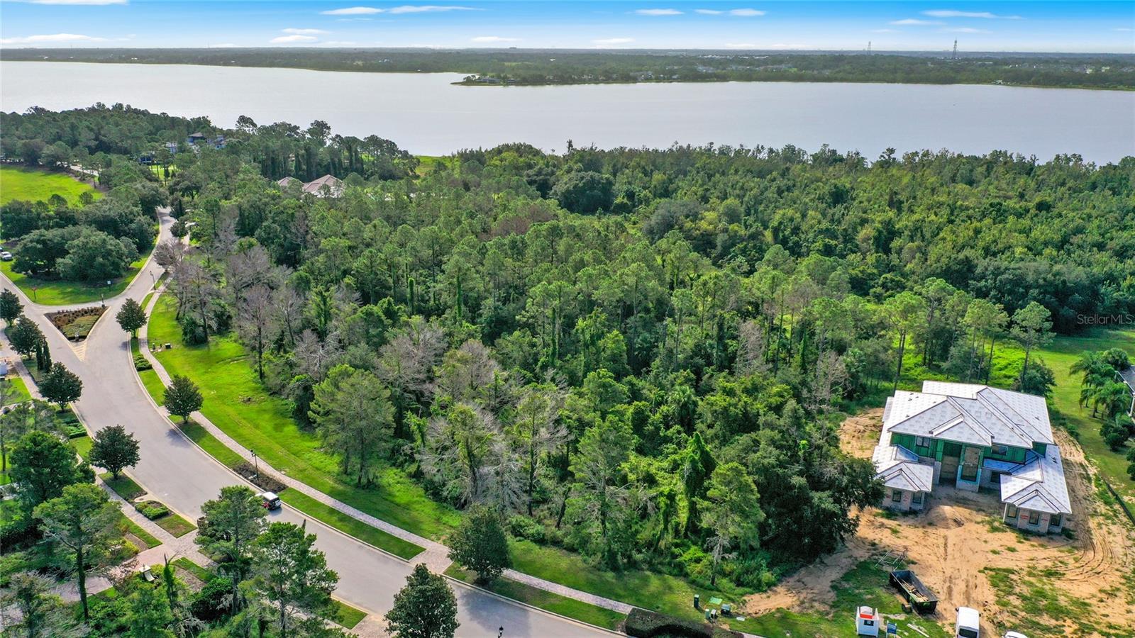 Image 7 of 24 For 16023 Pendio Drive