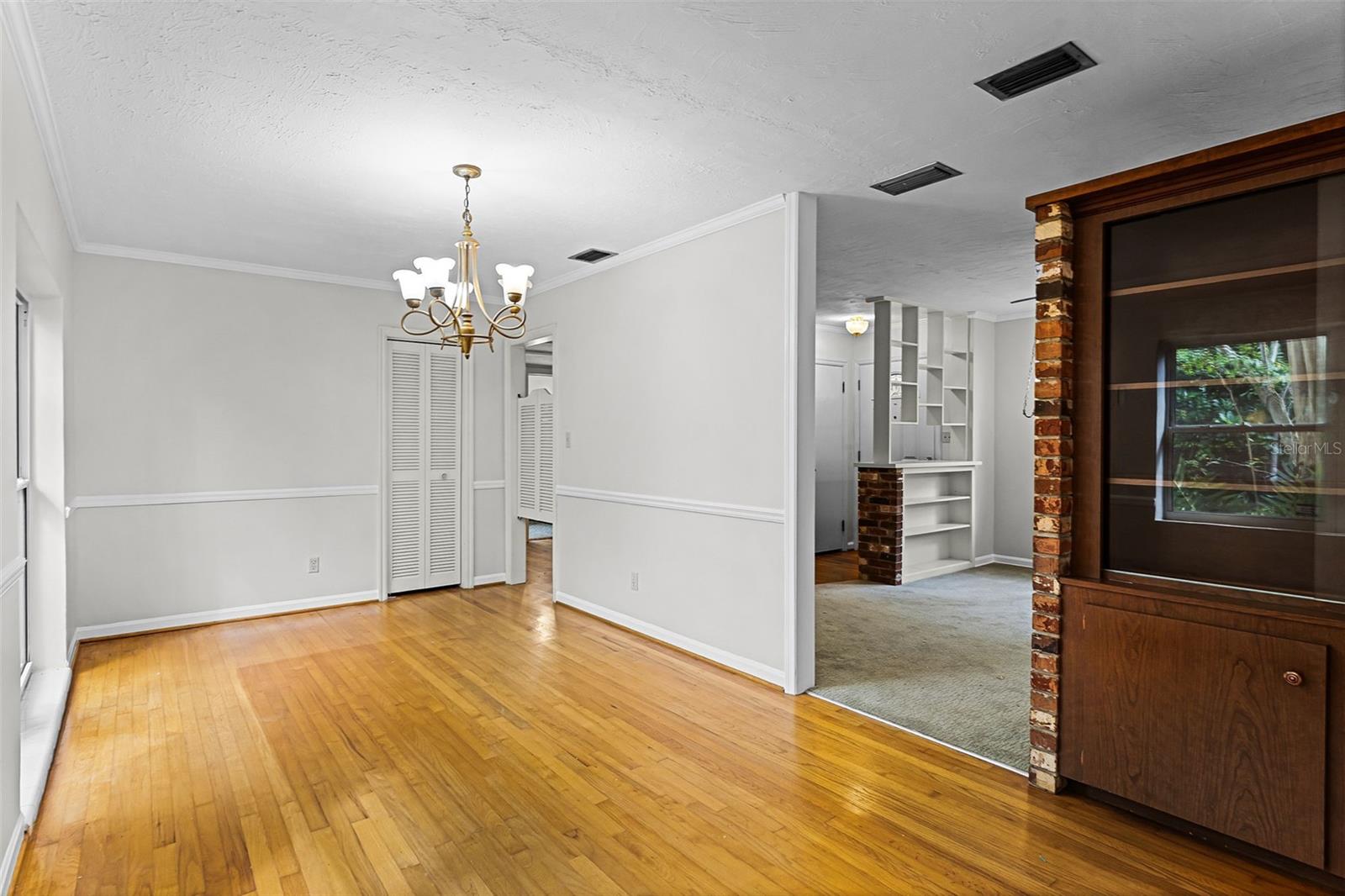 Image 21 of 36 For 2600 Virginia Drive