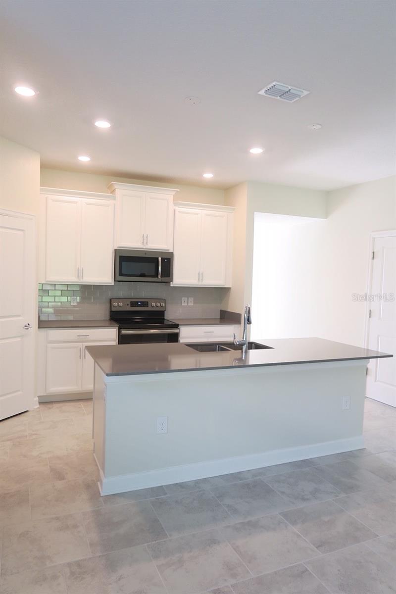 Image 7 of 30 For 4333 Seven Canyons Drive