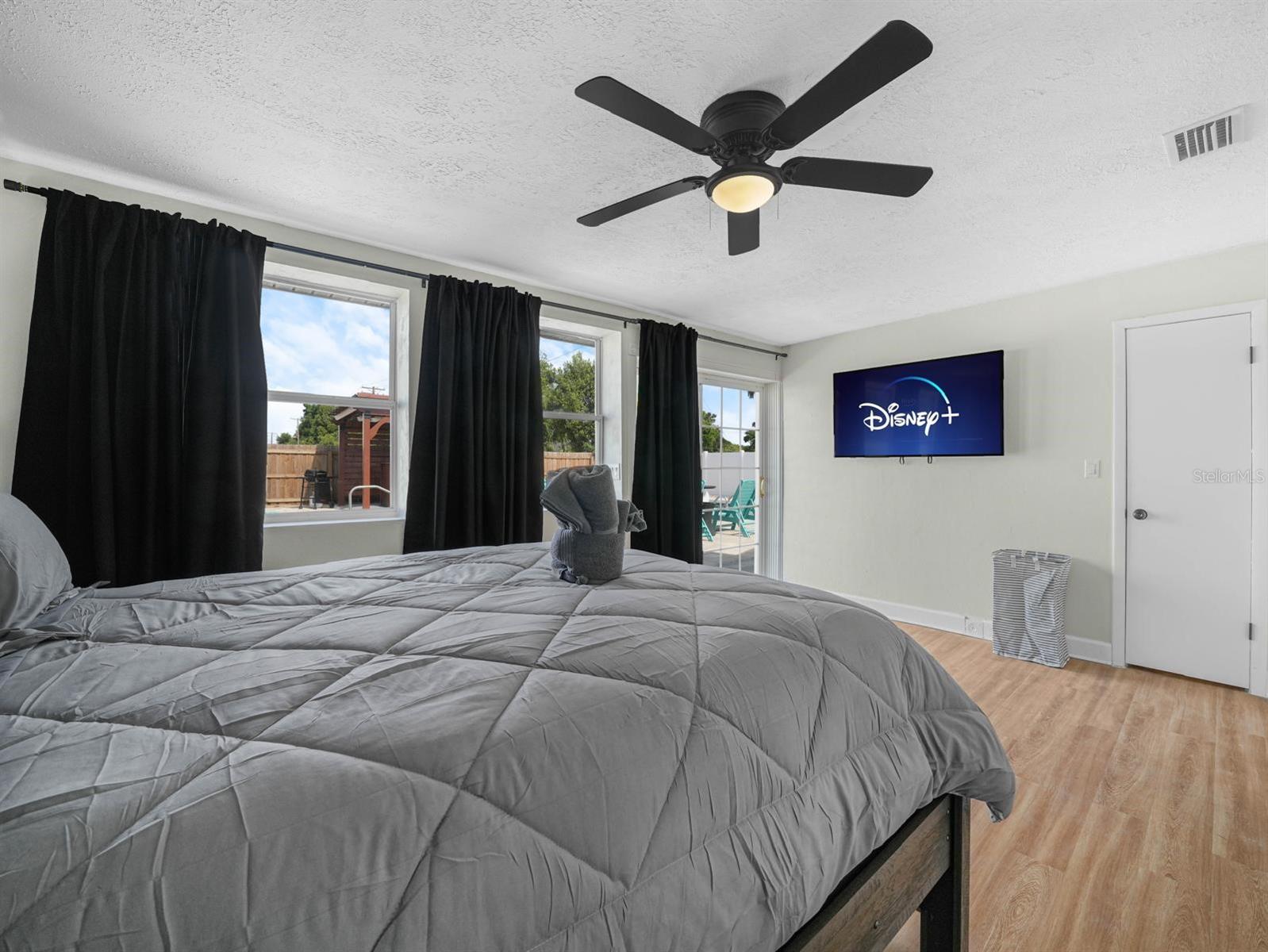 Image 11 of 63 For 1818 6th Street Se