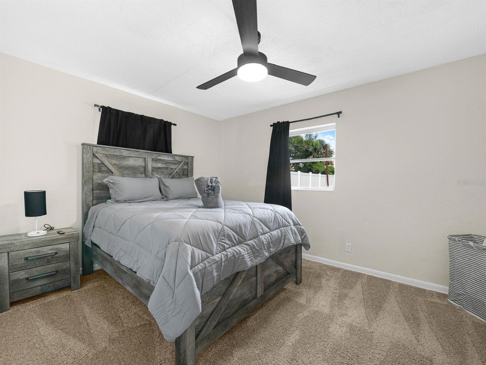 Image 33 of 63 For 1818 6th Street Se