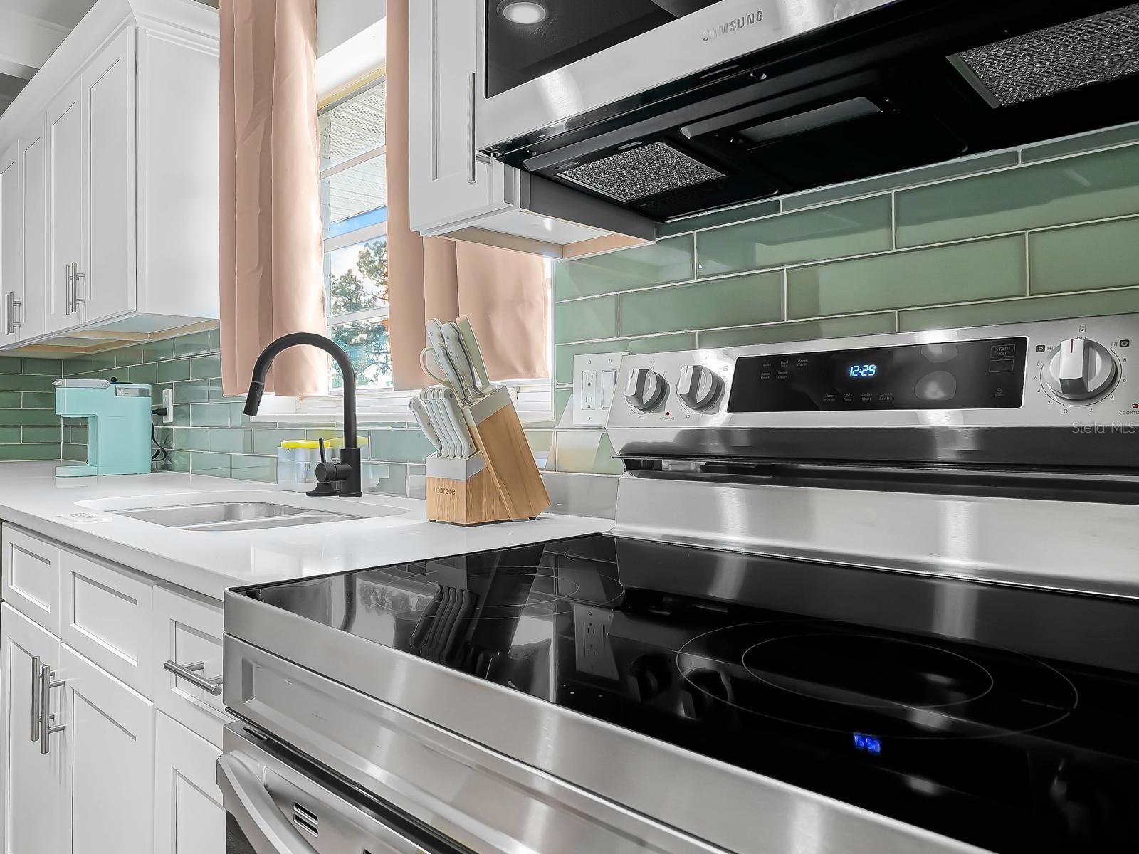 Image 48 of 63 For 1818 6th Street Se