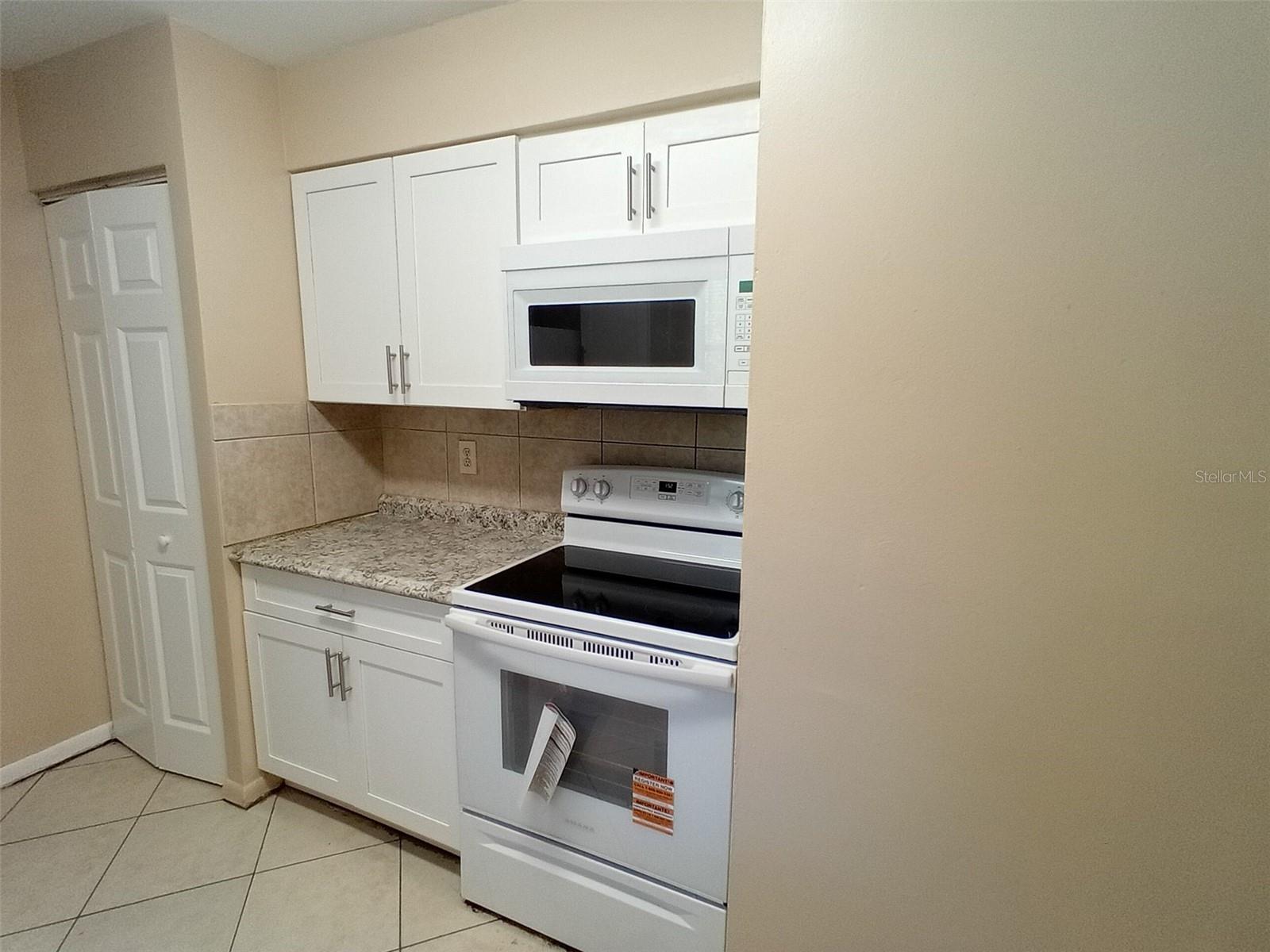 Image 4 of 12 For 2283 Howland Boulevard