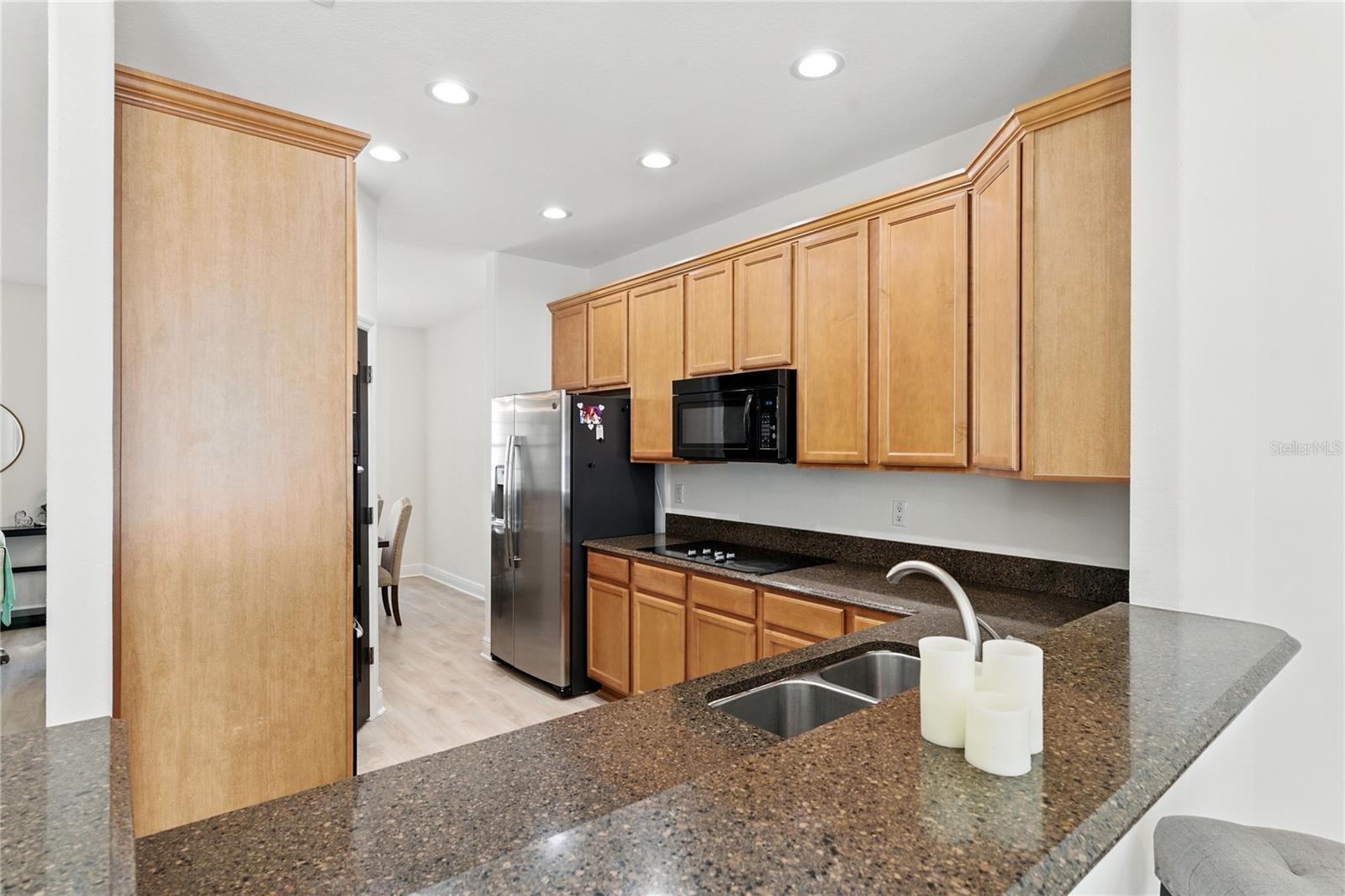 Image 10 of 37 For 13239 Fountainbleau Drive