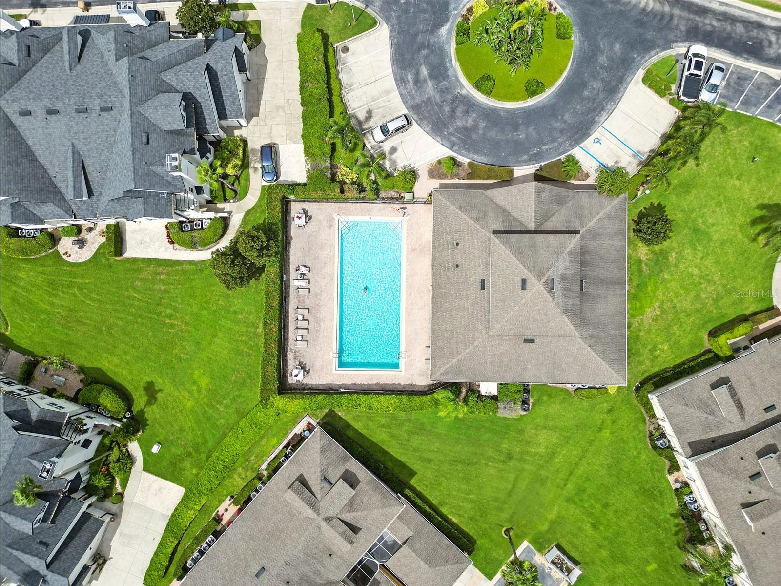 Image 24 of 37 For 13239 Fountainbleau Drive