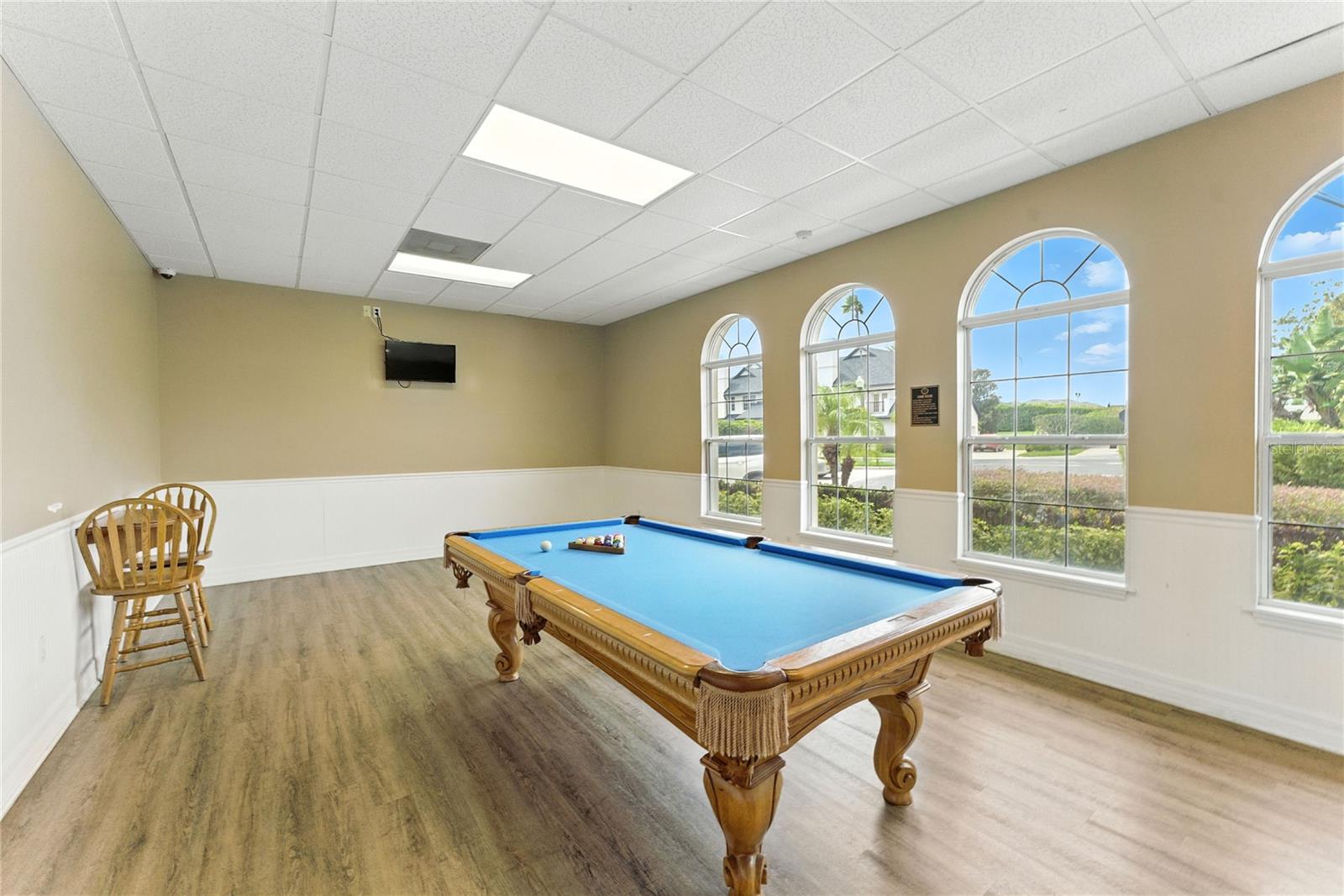 Image 30 of 37 For 13239 Fountainbleau Drive