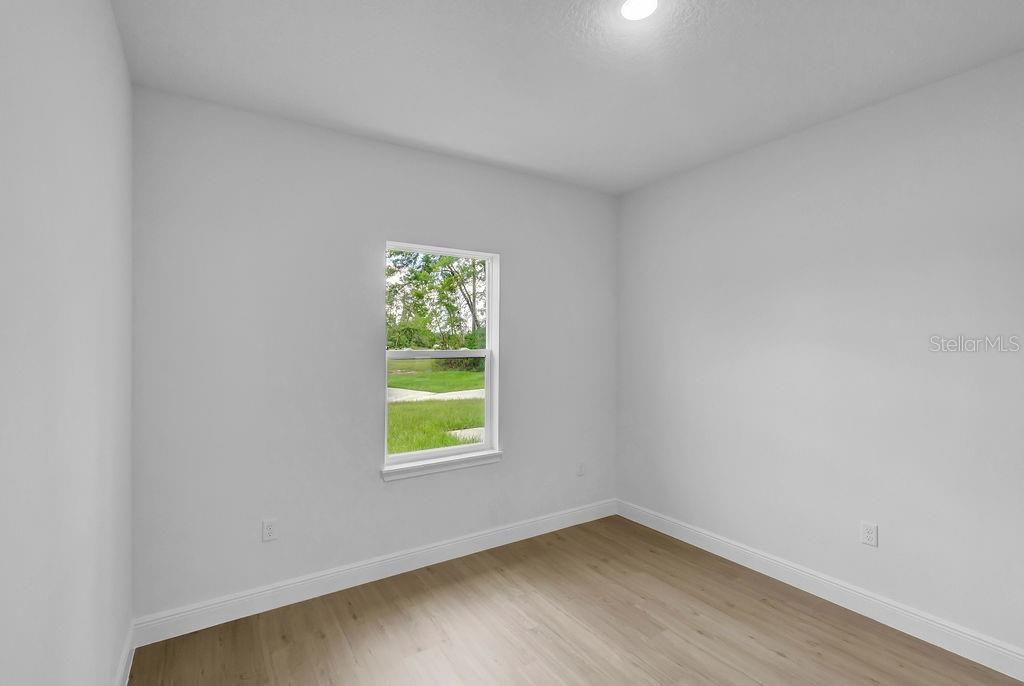 Image 26 of 34 For 16954 39th Circle