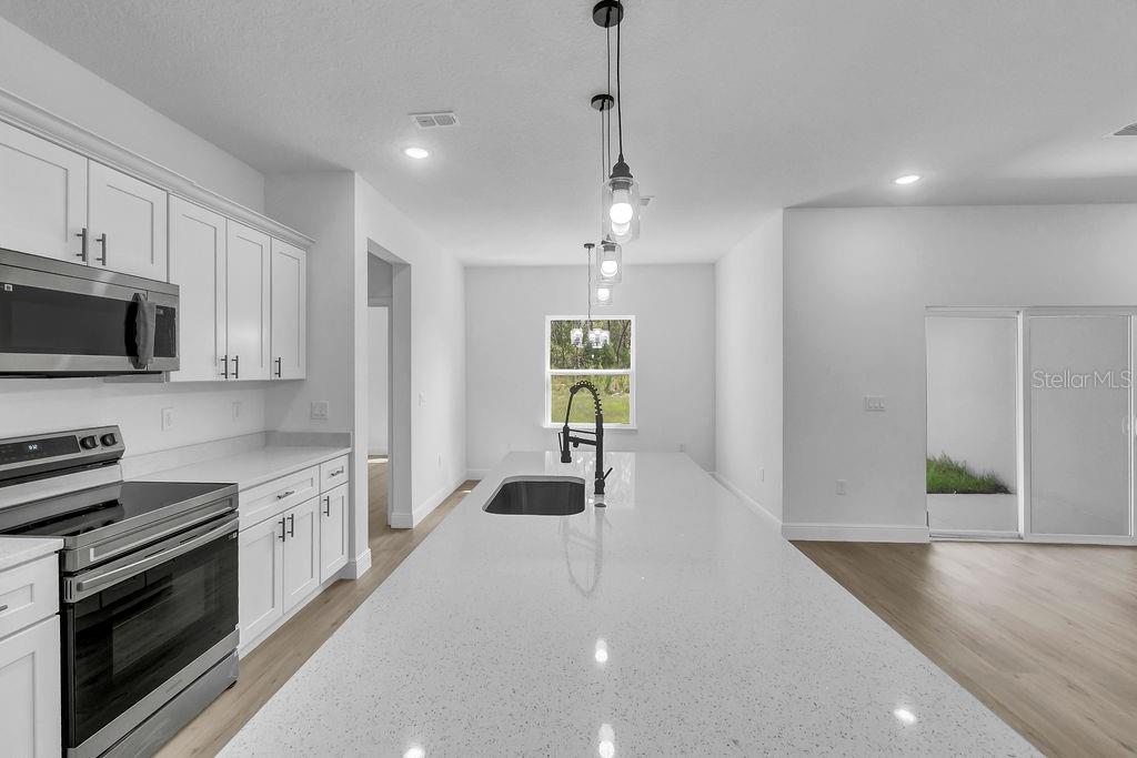 Image 9 of 34 For 16954 39th Circle
