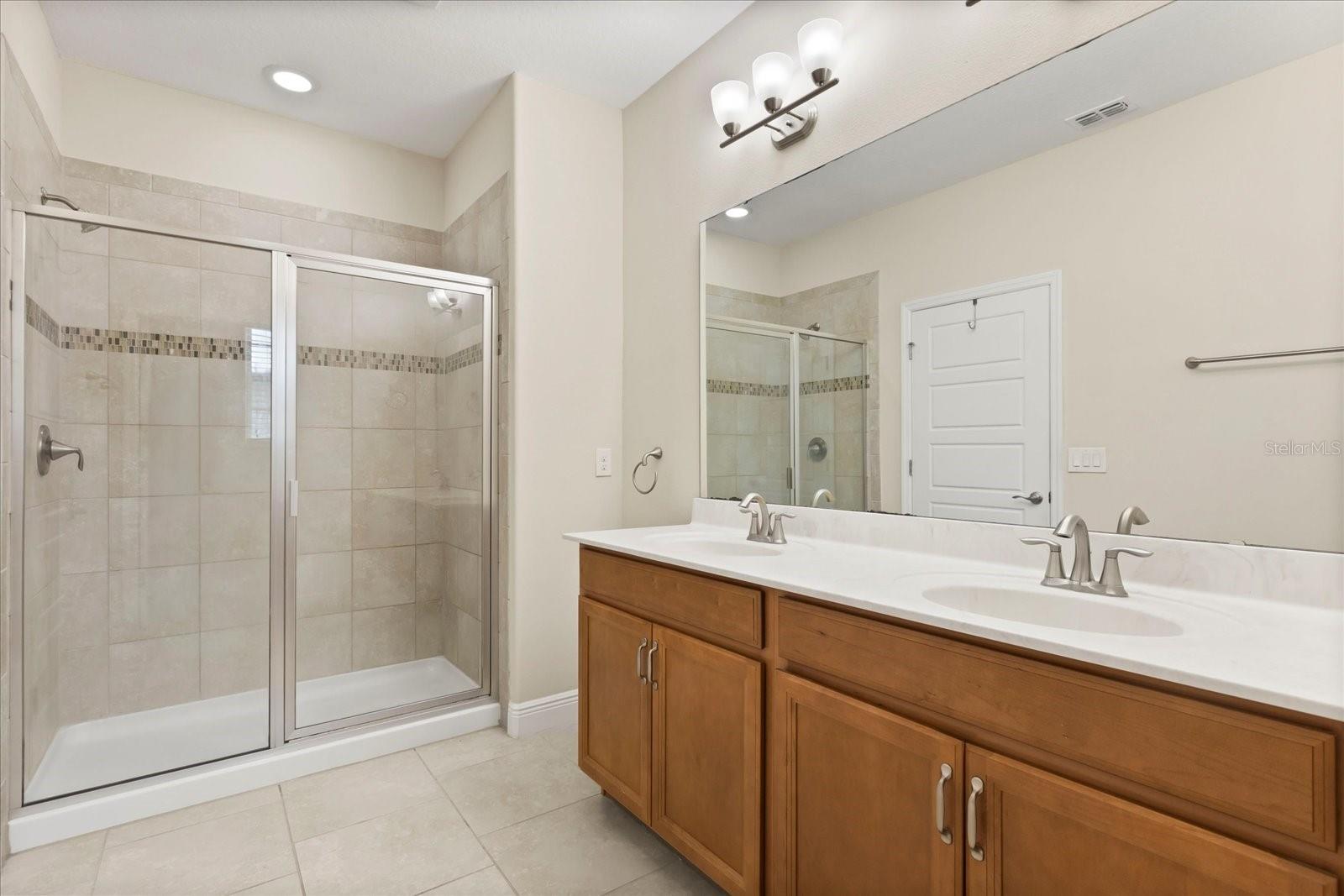 Image 10 of 27 For 2724 Lobelia Drive