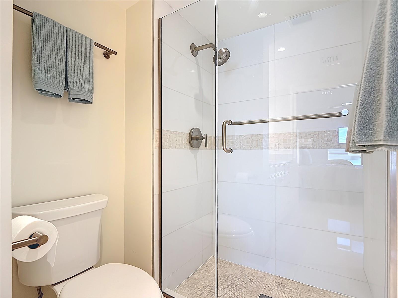 Image 28 of 53 For 3430 Gulf Shore Boulevard N 3b