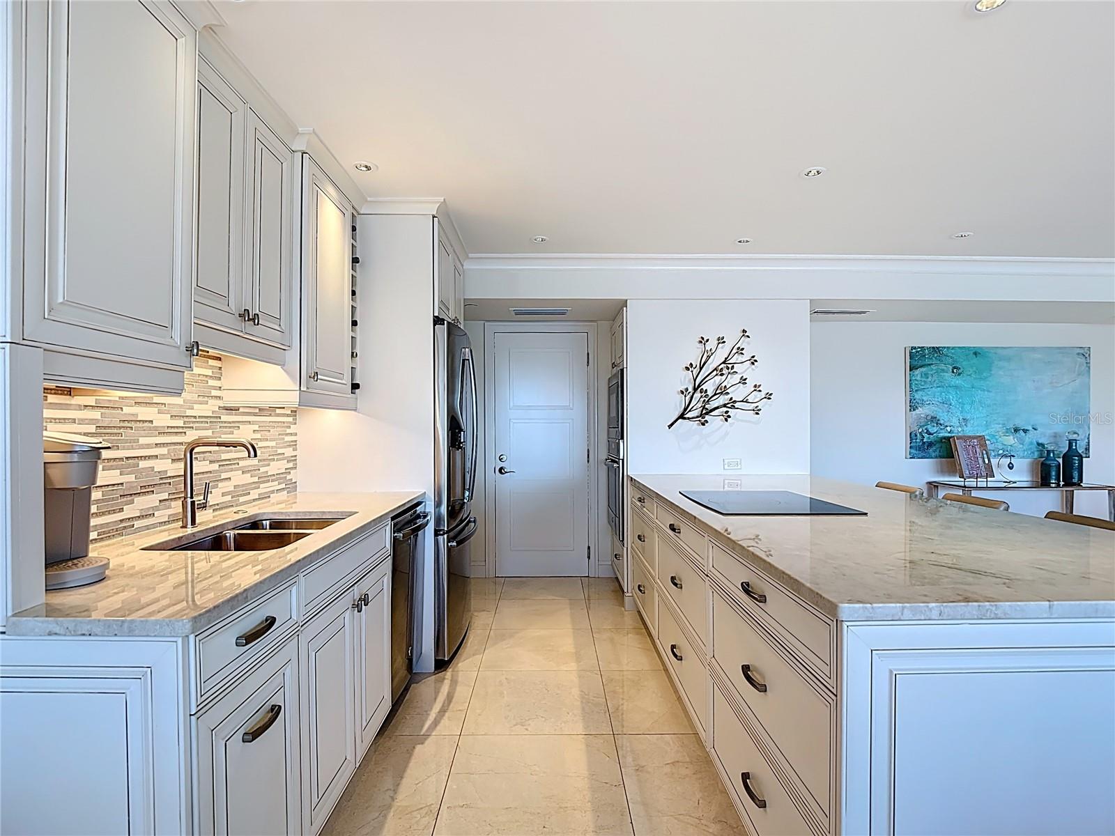 Image 6 of 53 For 3430 Gulf Shore Boulevard N 3b